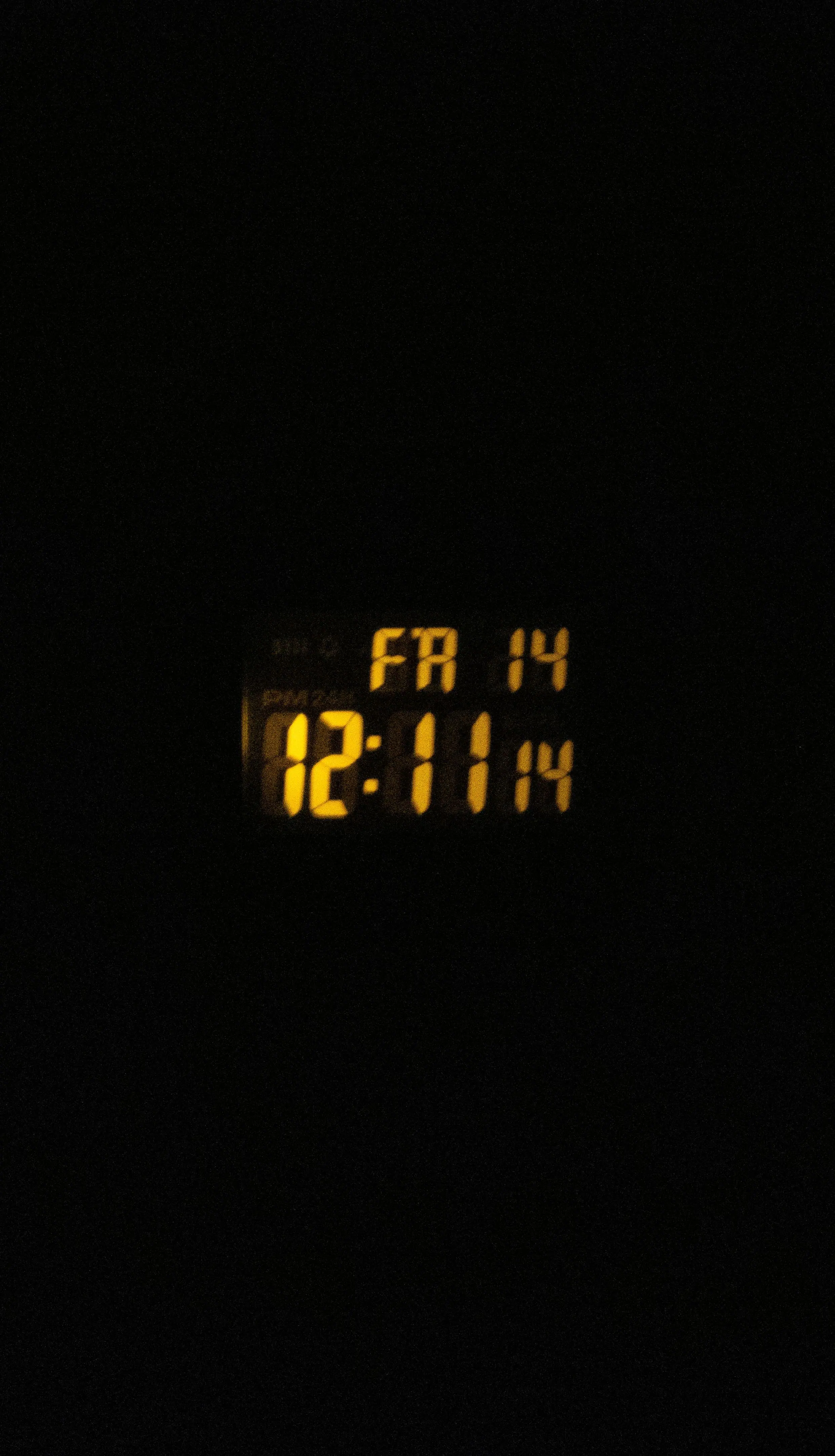 FR 14  
PM2  
12:11 14