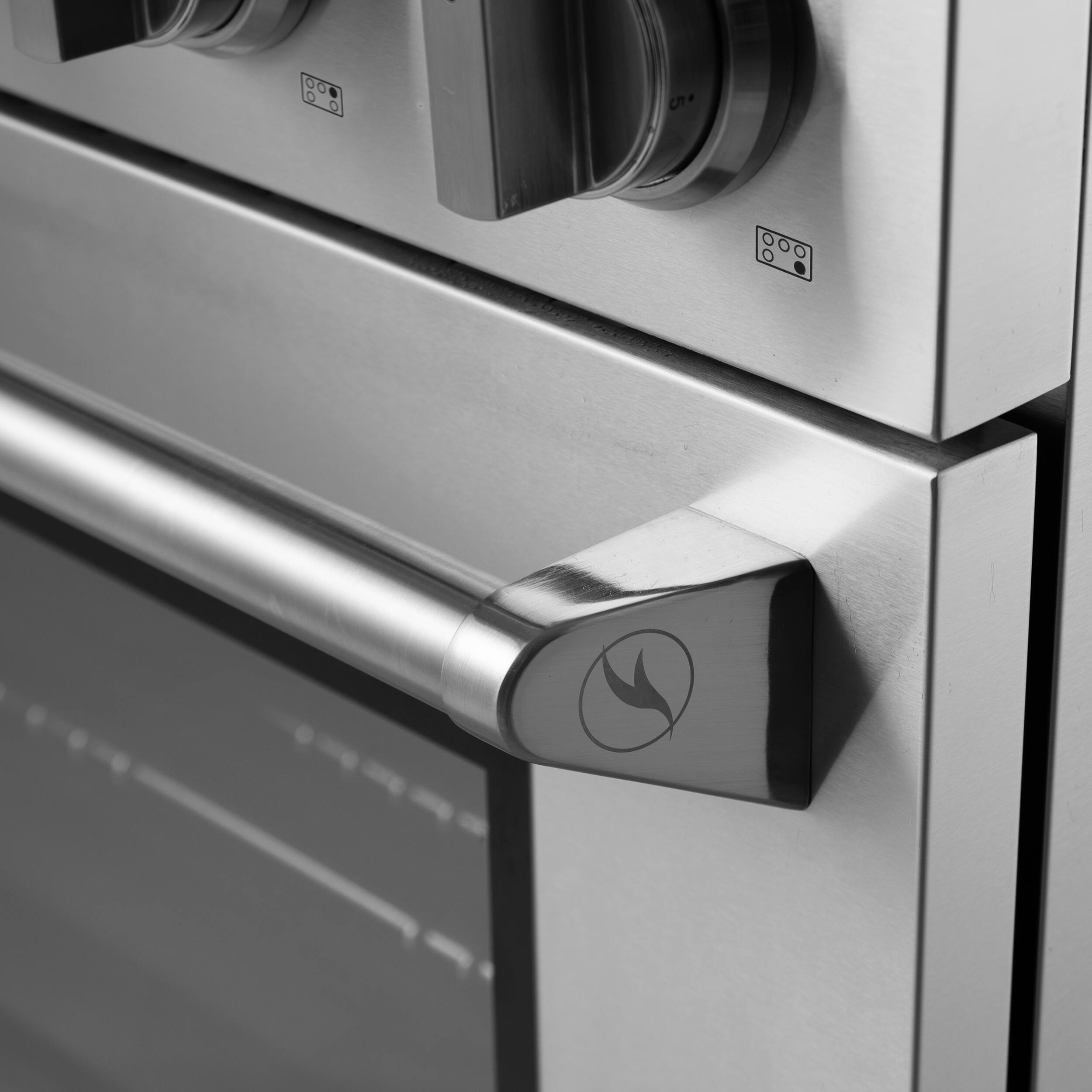 Alt View 6. Kucht - 36 Inch Induction Range in Stainless Steel with 5 Elements and Bridge Zone - Stainless Steel.