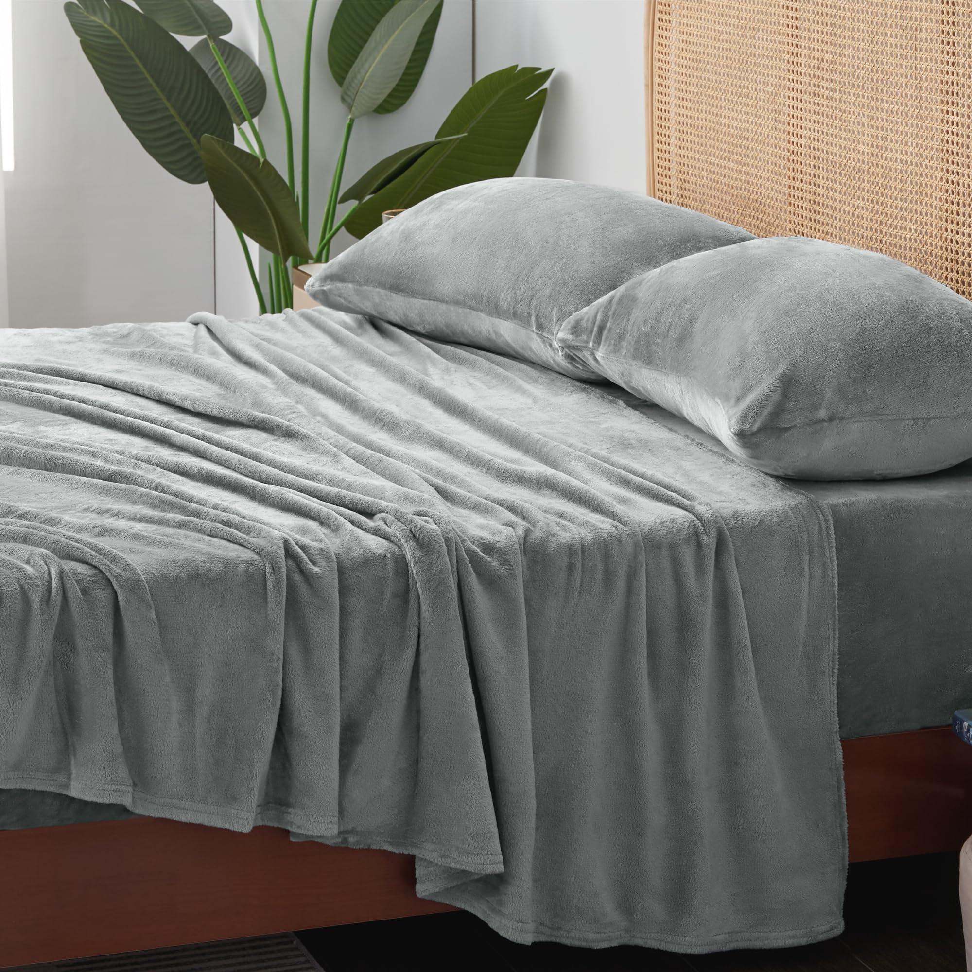 Alt View 9. Skar Audio - Flannel Sheets King Size - Super Soft Fleece Set Fluffy Extra Plush include Fitted Sheet Flat 2 Pillowcases - Light Grey Twin.