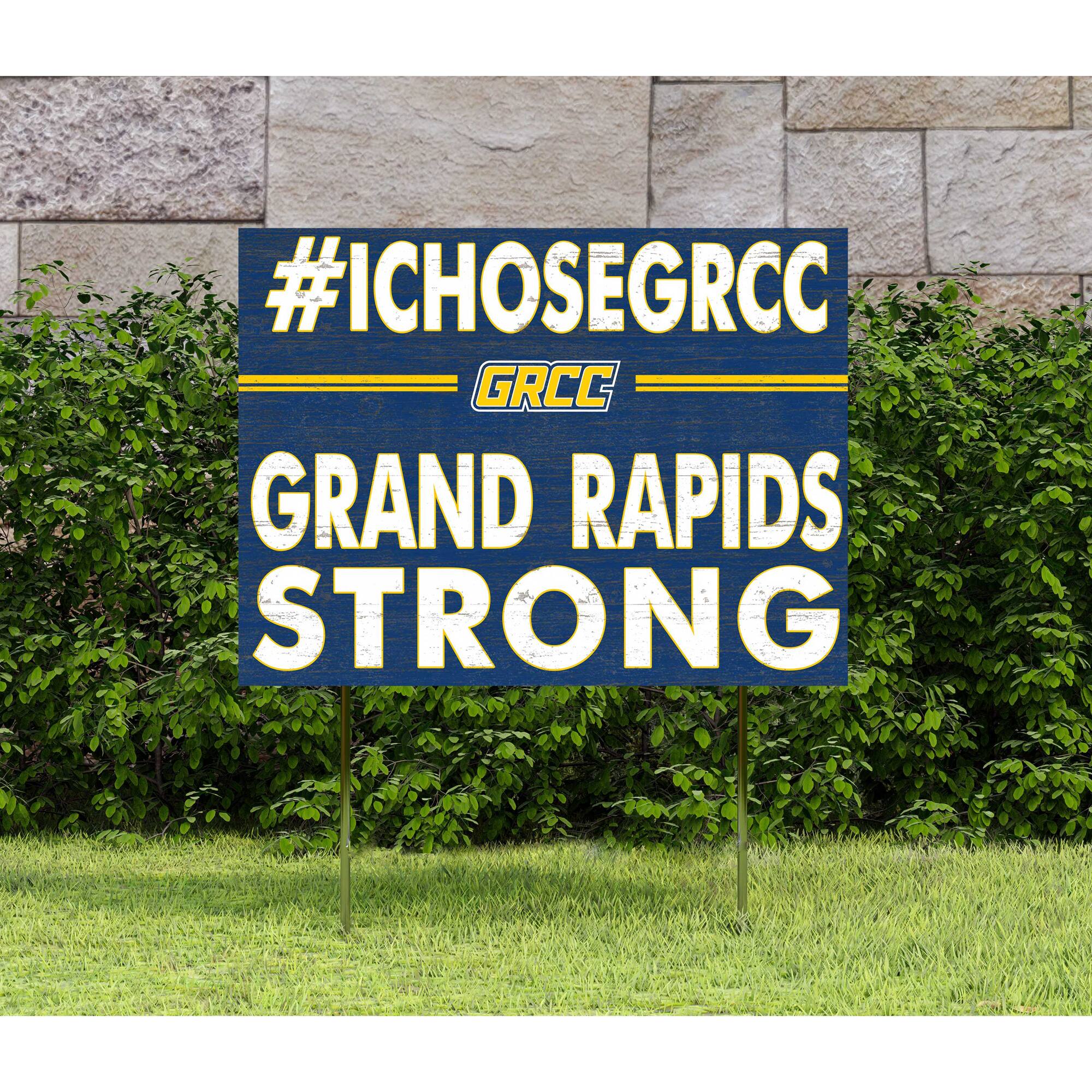 #ICHOOSEGRCC  
GRCC  
GRAND RAPIDS  
STRONG