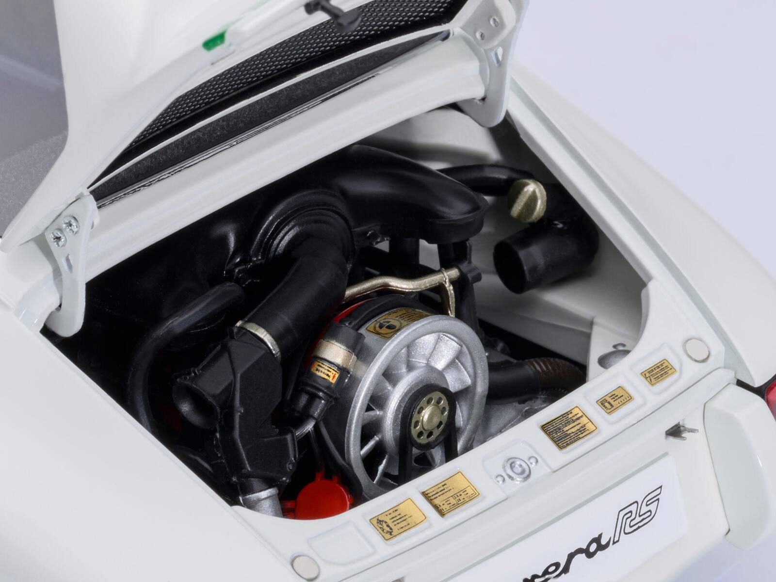 The text on the image reads:

"mera RS"