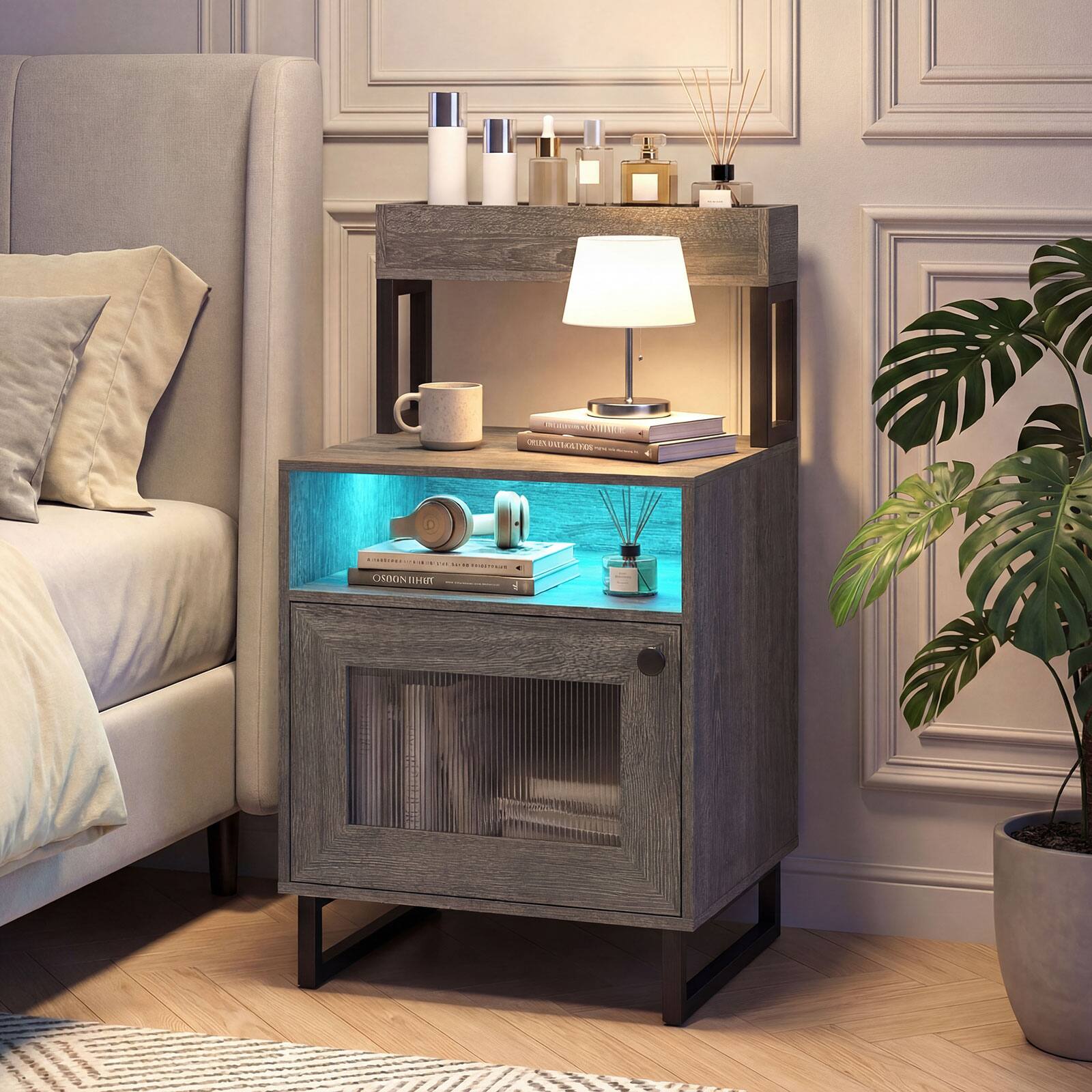 The text in the image reads:

"OSDON NHIH"