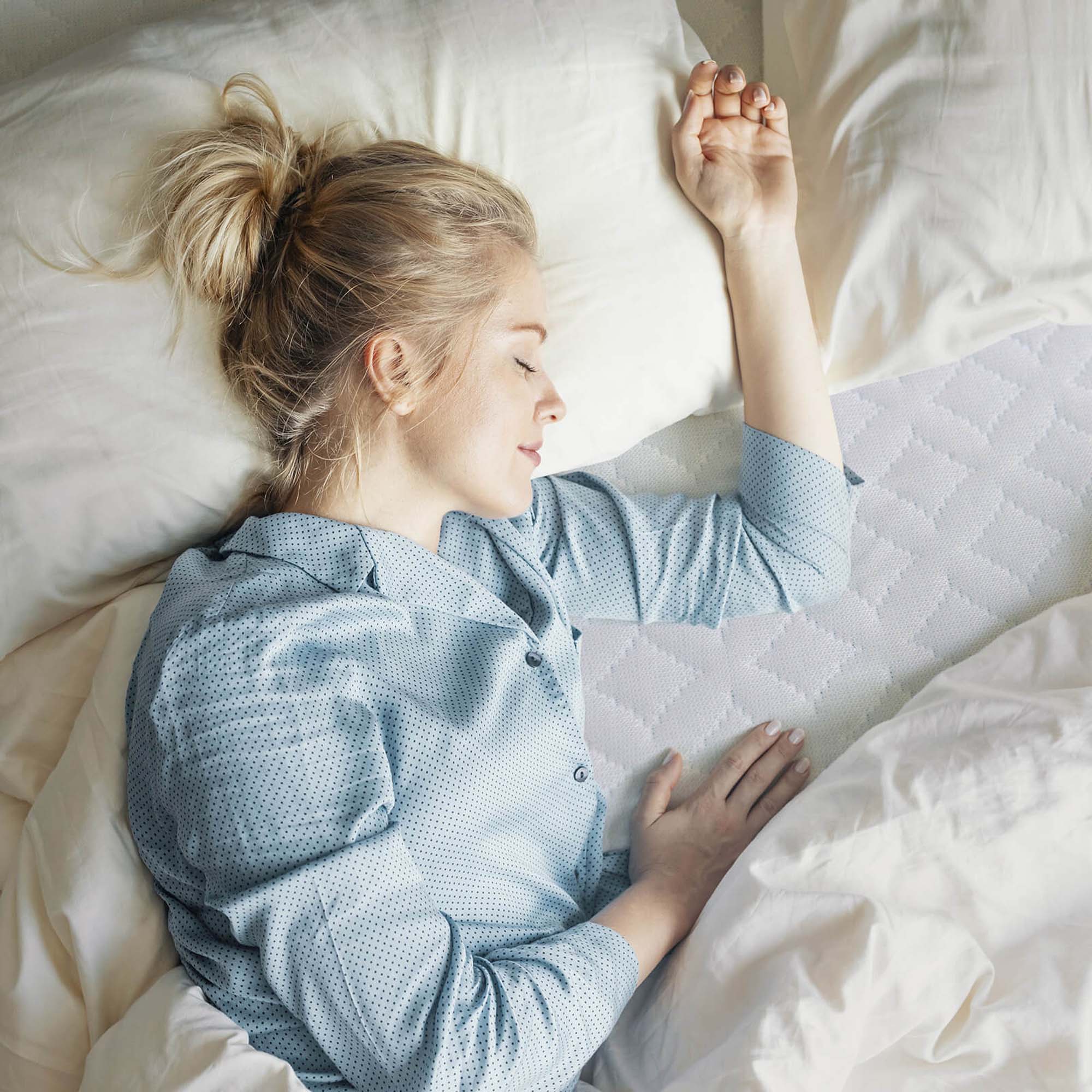 Alt View 1. Costway - Costway 3" Gel-Infused Memory Foam Mattress Topper with Removable & Washable Cover Queen - White.