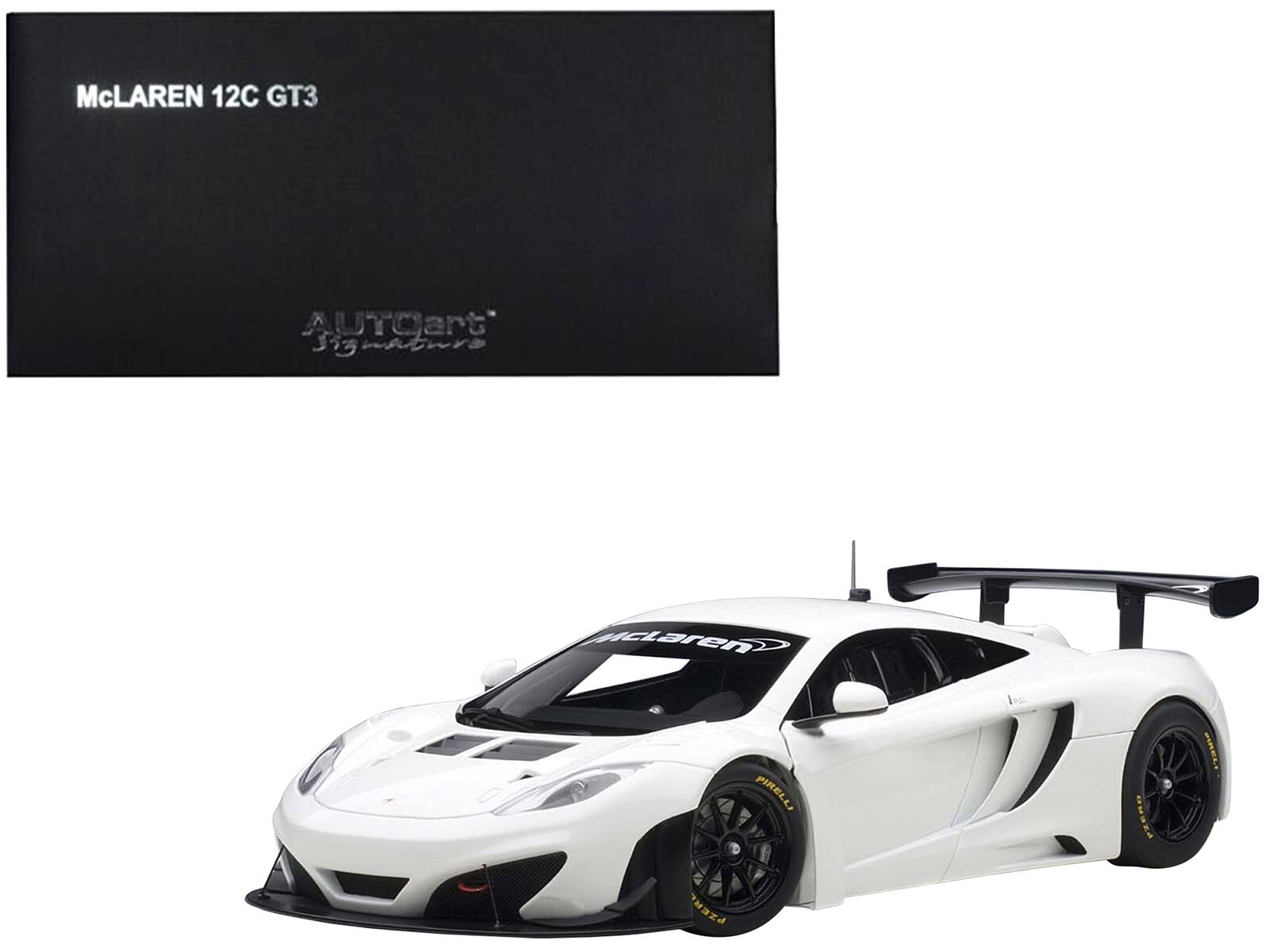 McLAREN 12C GT3  
AUTOart Signature  
PIRELLI P ZERO