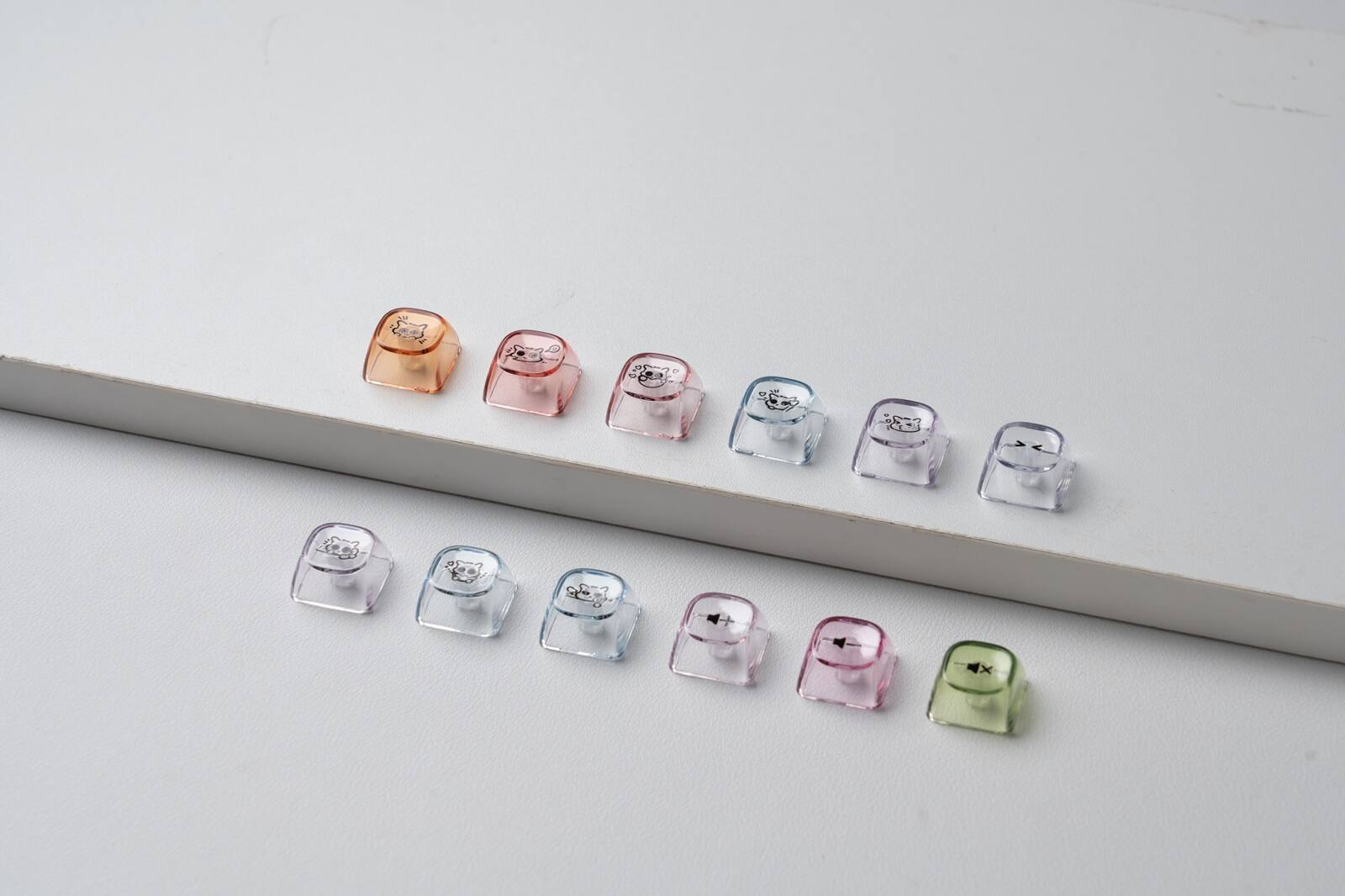 Alt View 2. Womier - 125 Keys Clear Custom Key Cap,MOA Profile Transparent Shine Through Key caps for Mx Switches Mechanical Keyboard - Rainbow.