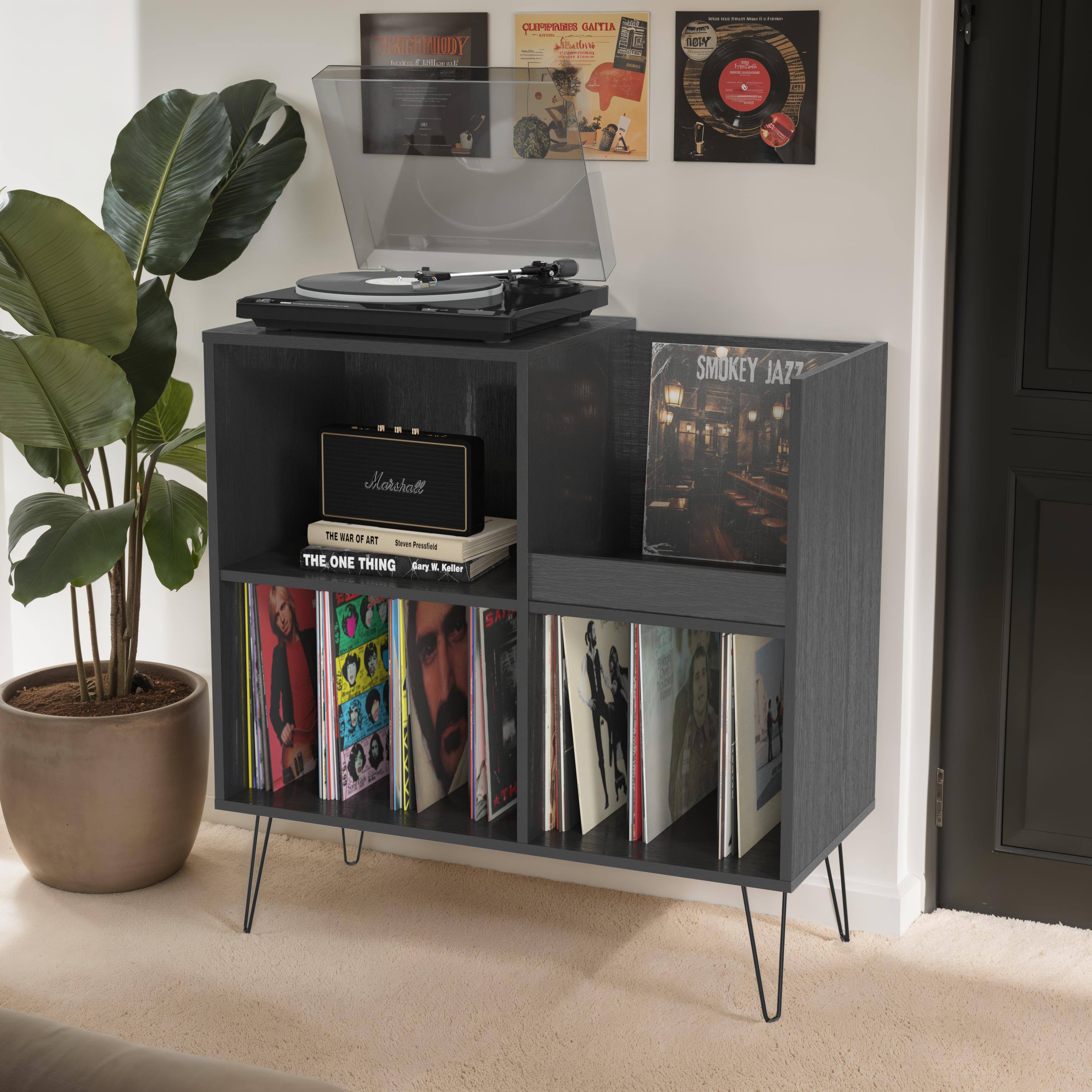 Sure, here is the corrected and grouped text from the image:

- CAGHMINDY
- CUPIES GAITIA
- NeW I ada
- TTUAIE L - P
- SMOKEY JAZZ
- Morehatt
- THE RA 2 ART
- eus Paea
- THE ONE THING
- Barry W. Keller
- SA 00 D 4 TH

Albums and Posters:
- THE WAR OF ART
- THE ONE THING
- SMOKEY JAZZ
- CAGHMINDY
- CUPIES GAITIA
- NeW I ada
- TTUAIE L - P
- Morehatt
- THE RA 2 ART
- eus Paea
- SA 00 D 4 TH