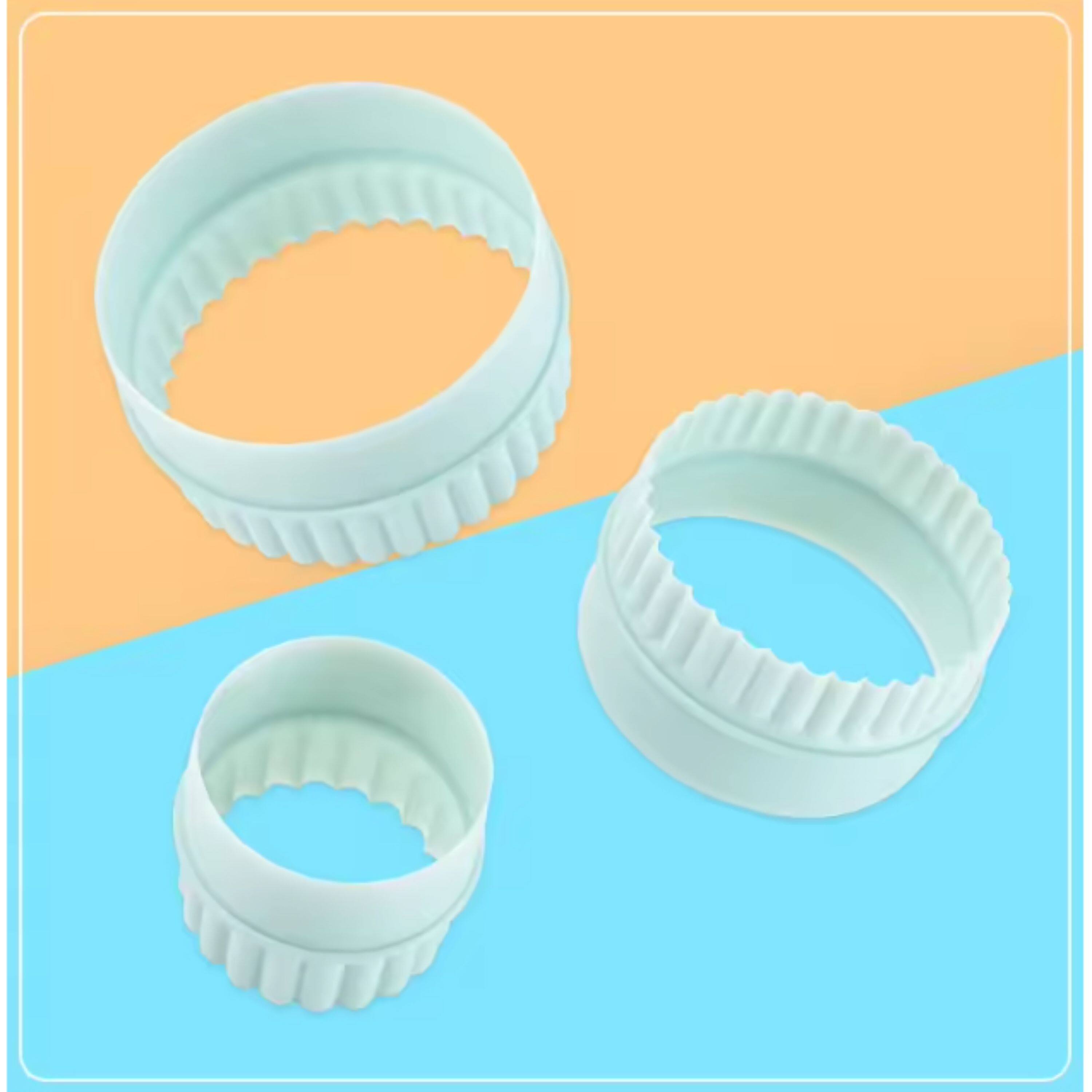 Alt View 2. Kitcheniva - Plastic Cookie Cutter Set – Light Green Double-Sided Wave Edge Baking Tools 8 Pcs.