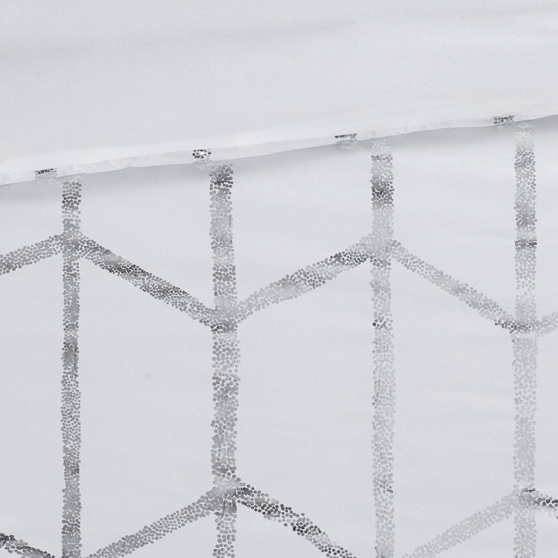 Alt View 2. Gracie Mills - Gracie Mills Isabelle 5-Piece Metallic Geometric Comforter Set - White/Silver.