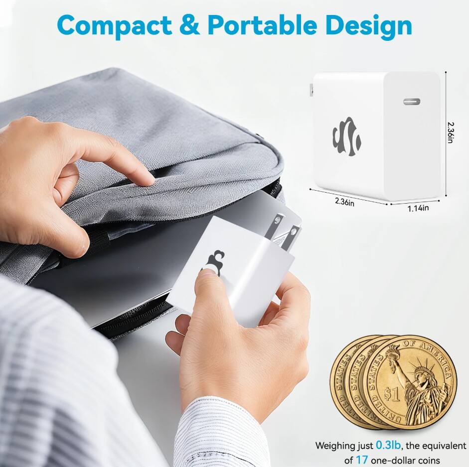 Compact & Portable Design

Weighing just 0.3lb, the equivalent of 17 one-dollar coins