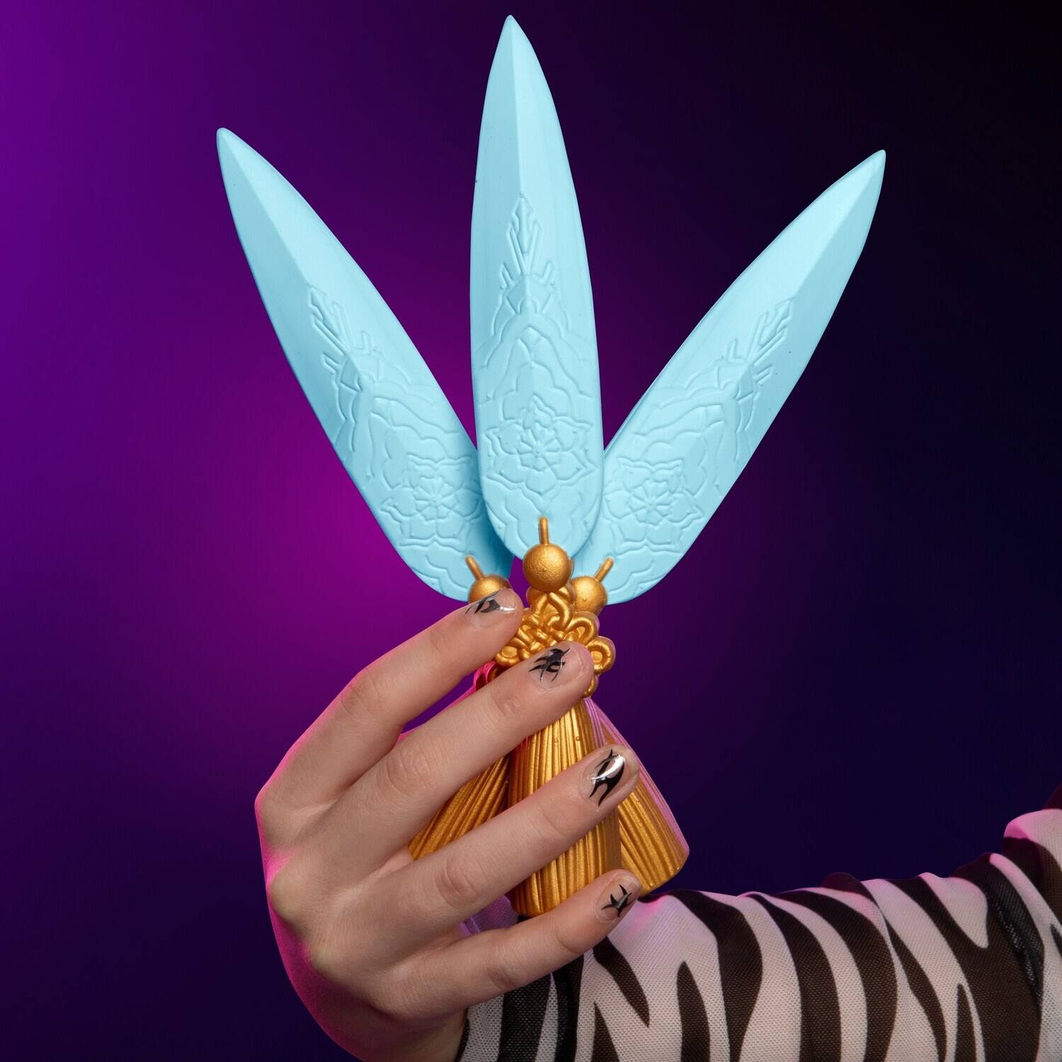 Alt View 4. Hasbro - KPop Demon Hunters - Nerf - Zoey's Spirit Blades   - COLLECTIBLES - Multicolor.