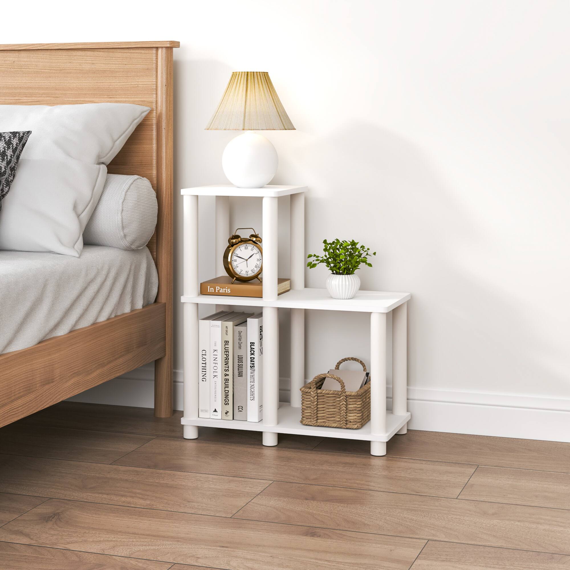 In Paris  
CLOTHING  
KINFOLK  
BLUEPRINTS  
BUILDINGS  
BLACK  
SLAHON