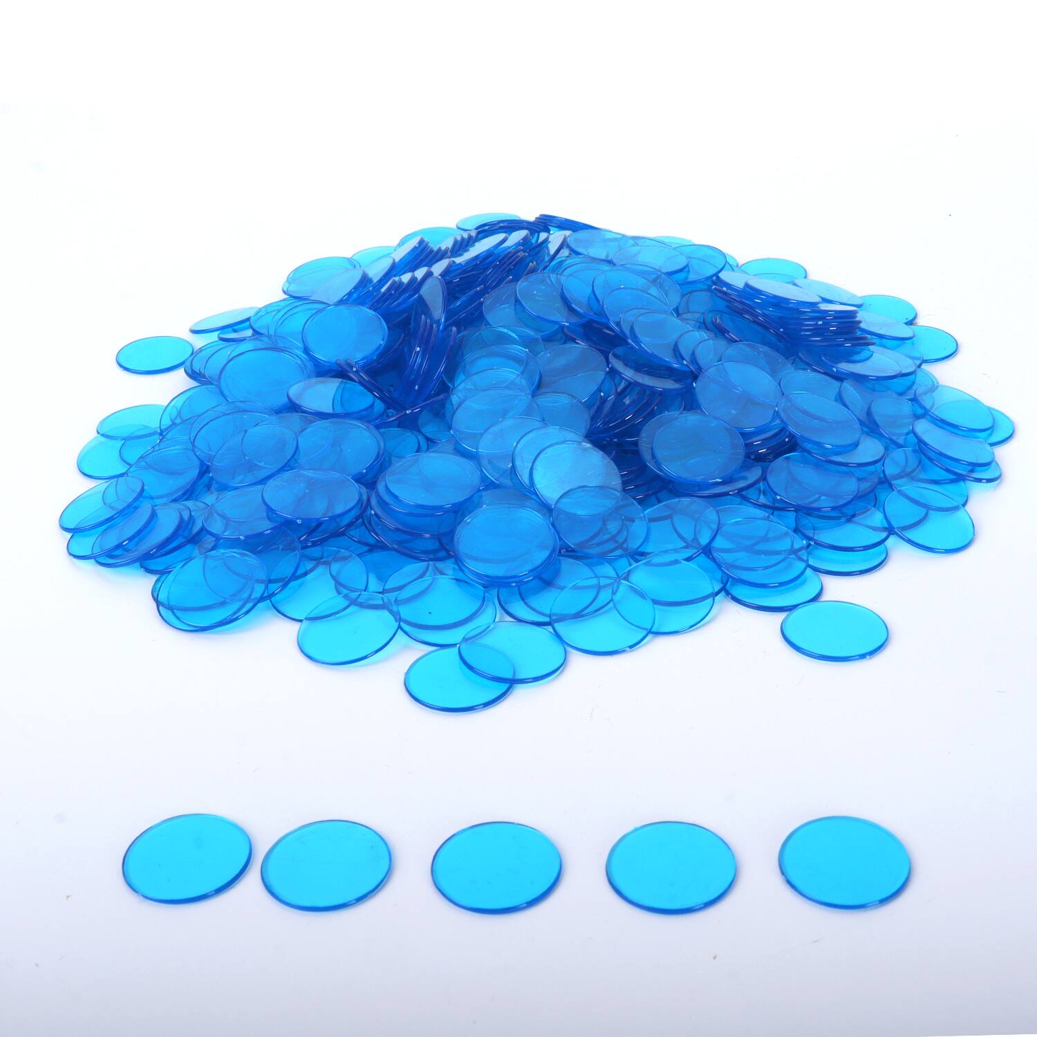 Front. GSE Games & Sports Expert - 500 Pieces of 3/4-inch Plastic Transparent Bingo Chips for Bingo Game Party (Blue).