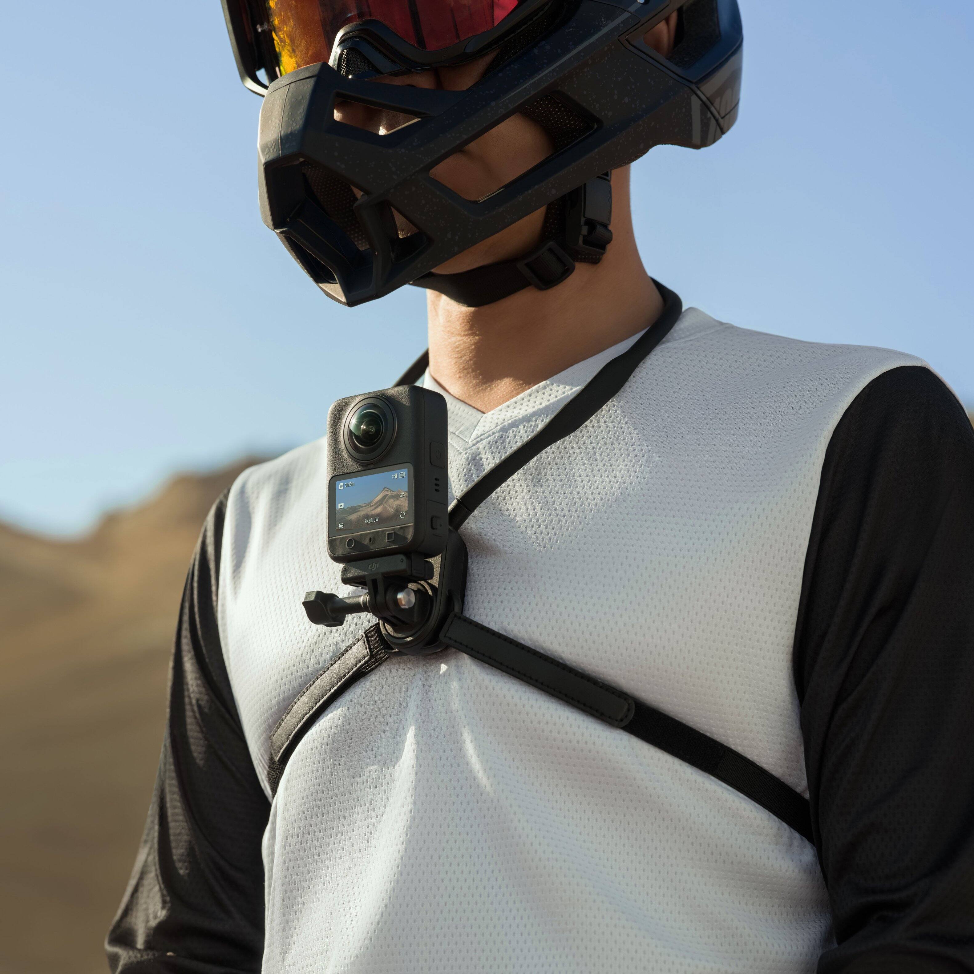 Alt View 2. DJI - Osmo 360  Standard Combo - Black.