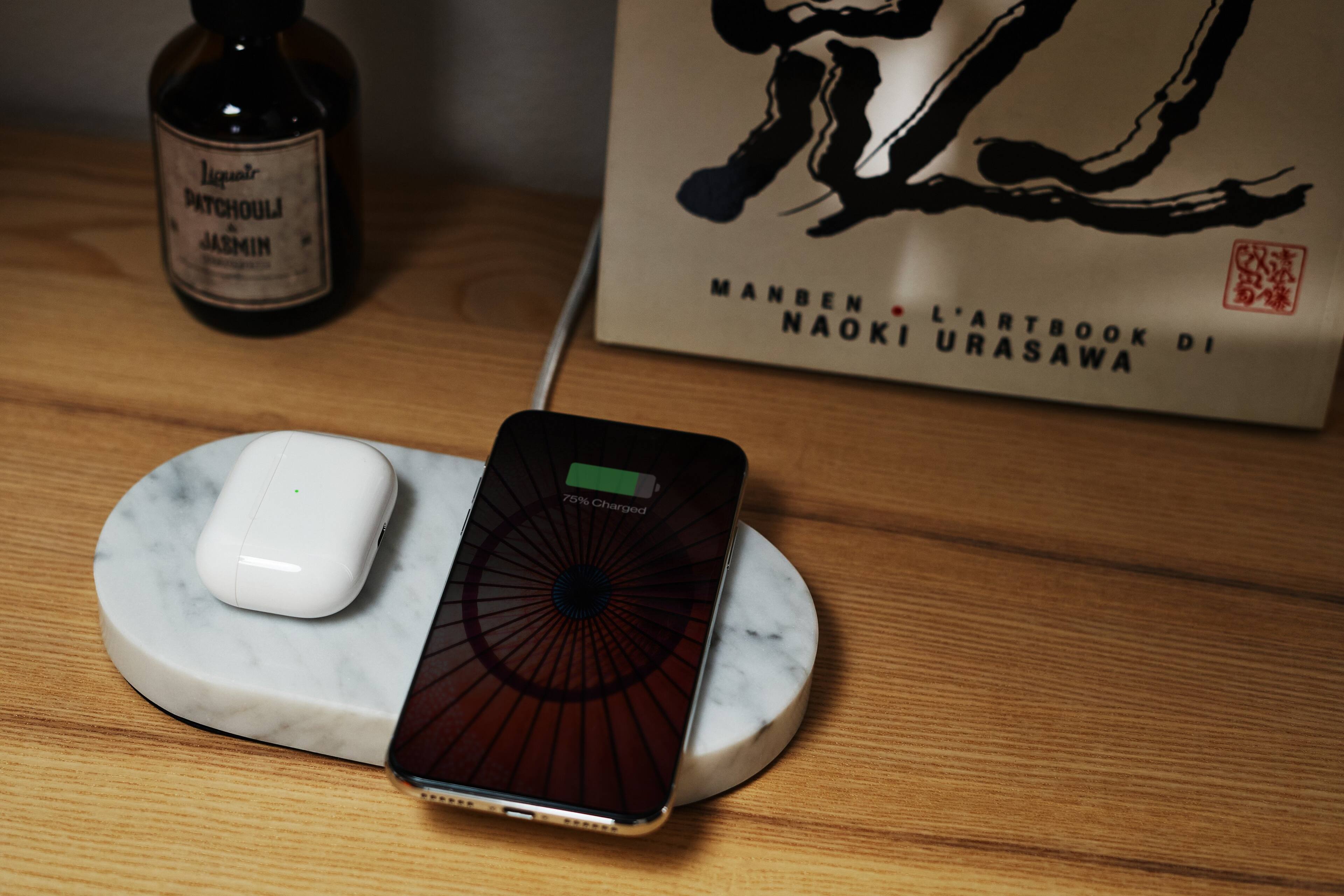 Alt View 14. Einova - Stone 10W Dual Wireless Charging Pad for Qi-enabled Devices - White Marble.