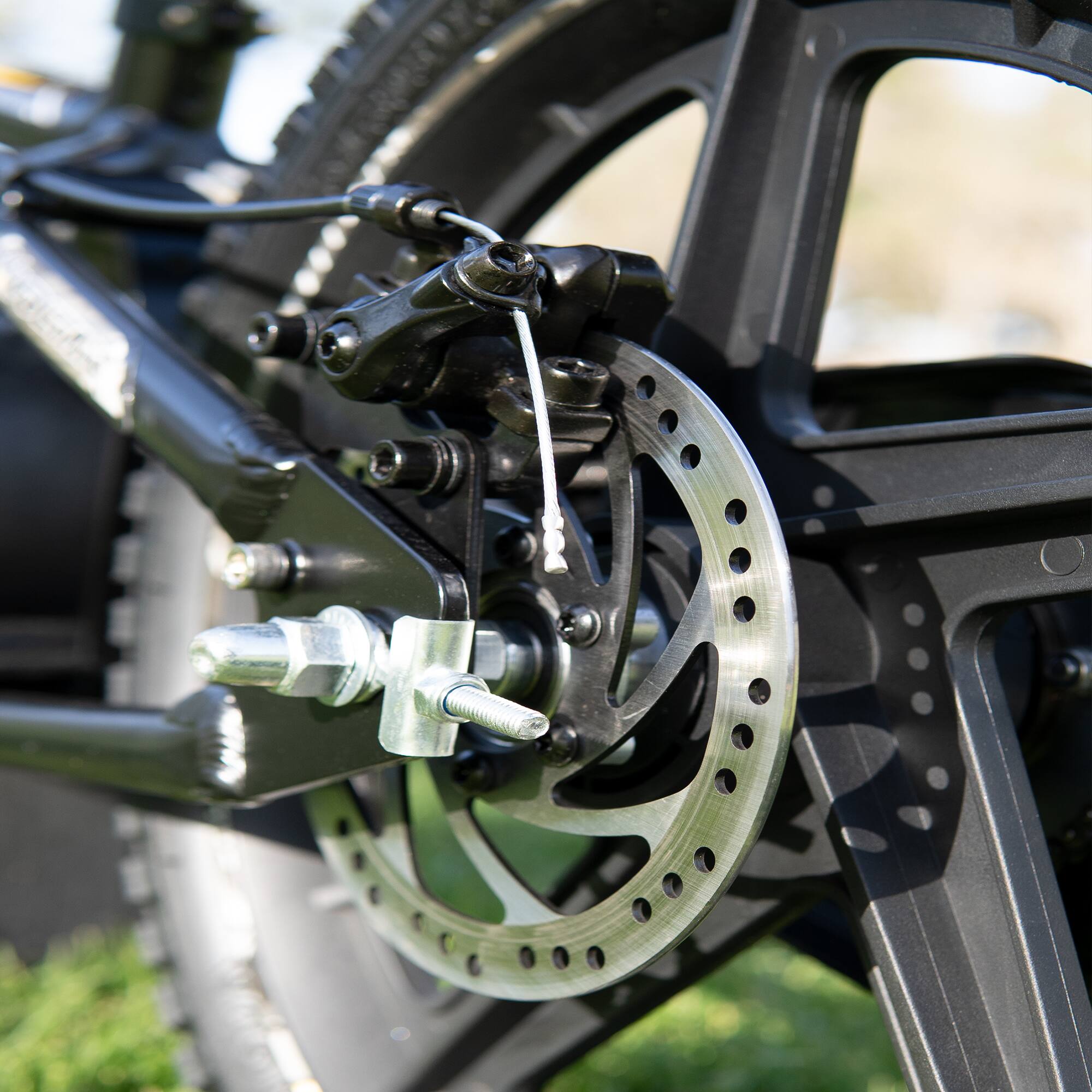 Alt View 5. Voltaic - Voltaic Kids Electric Dirt Bike 16'' Lion Pro - Black.