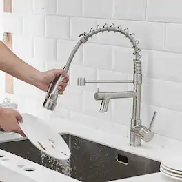 Ropilly - LED Kitchen Faucet with Pull Down Sprayer, Single Handle Kitchen Sink Faucet - Brushed Nickel