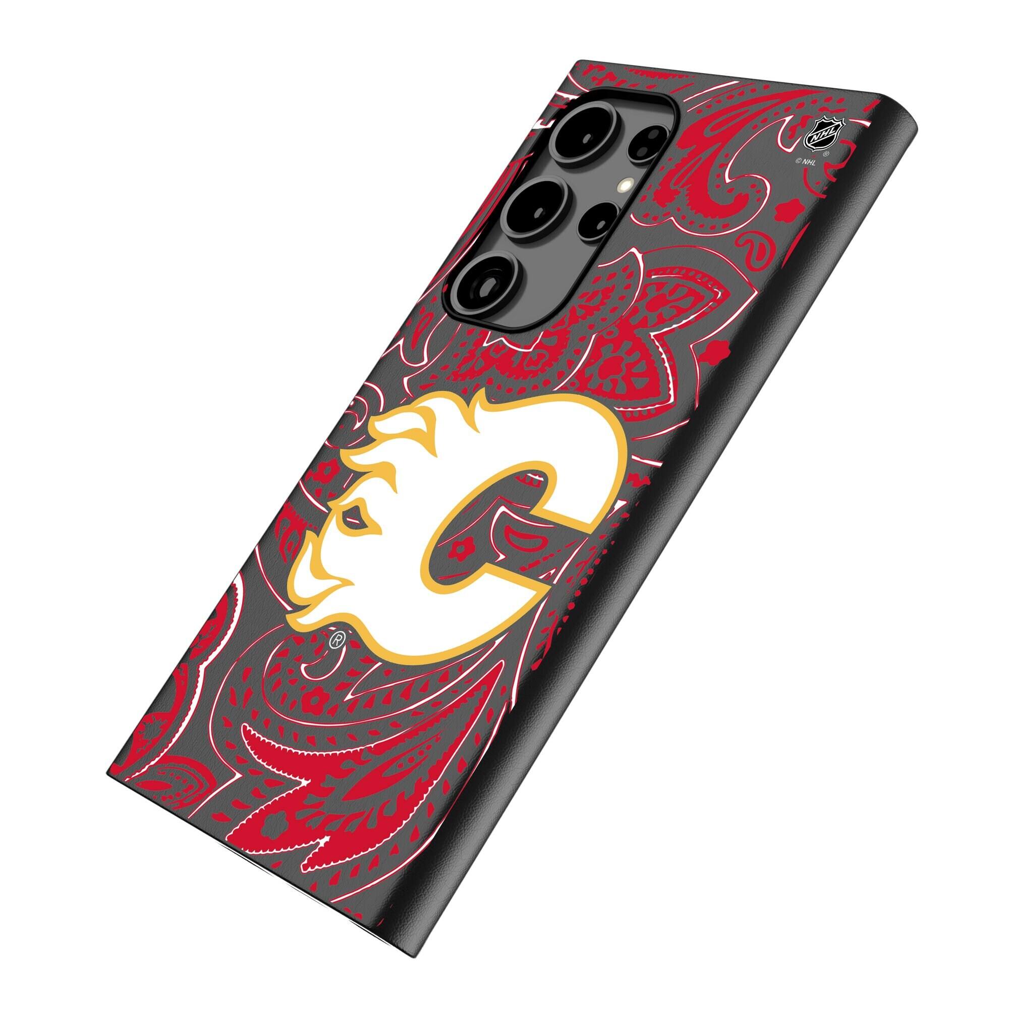 Alt View 1. Keyscaper - Calgary Flames Paisley Galaxy Magnetic Bump Case - S24 - Black.