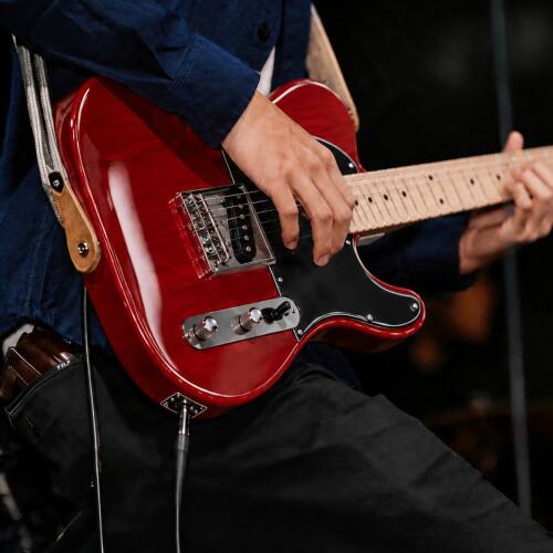 Alt View 3. Winado - 39 Inch KTL Electric Guitar Solid Body Beginner Kit with Gig Bag Includes Picks, Tremolo Bar, Extra Strings - Red.