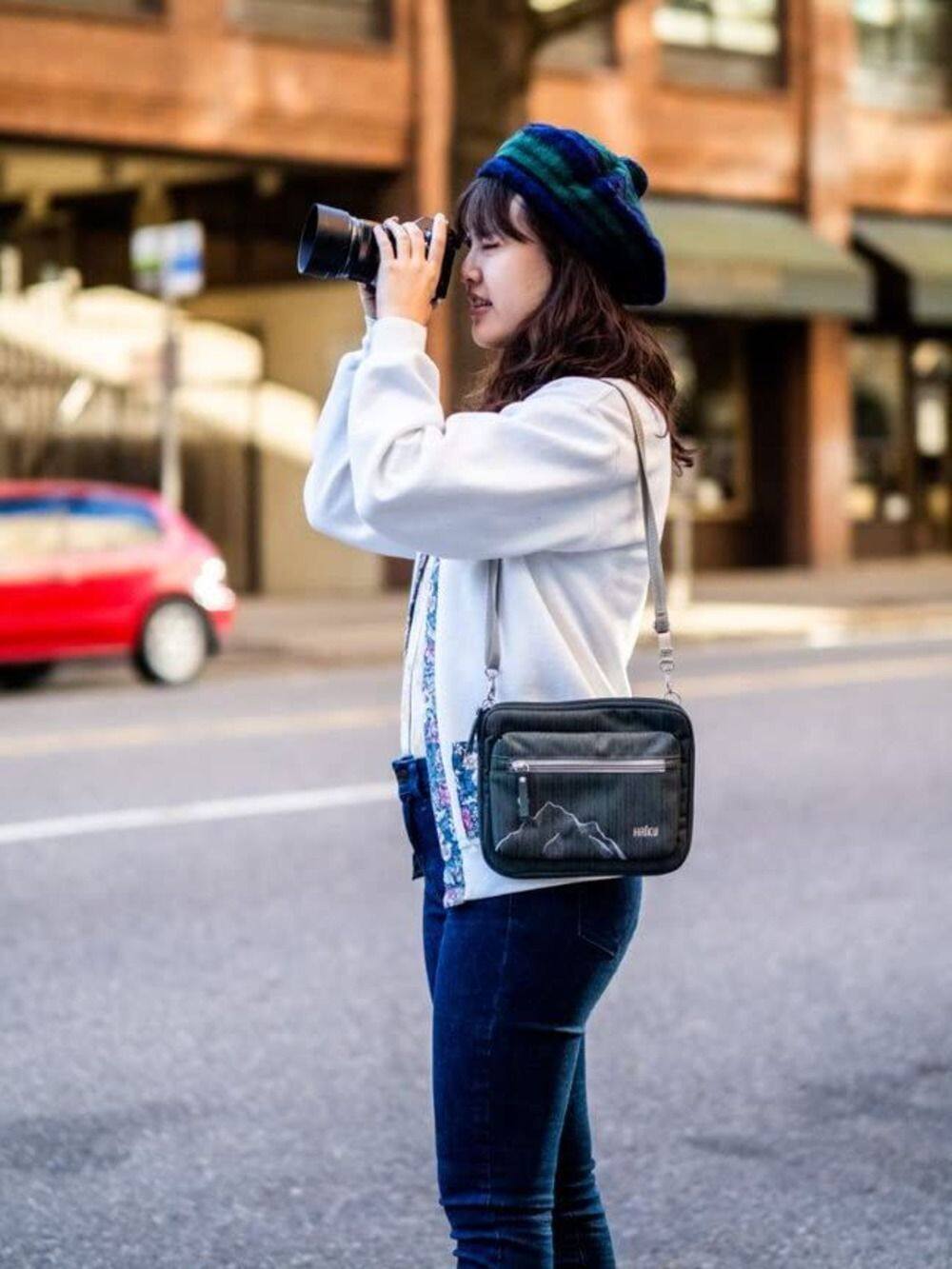 Left. Haiku - Haiku Aspire Folio Crossbody - Deep Forest.