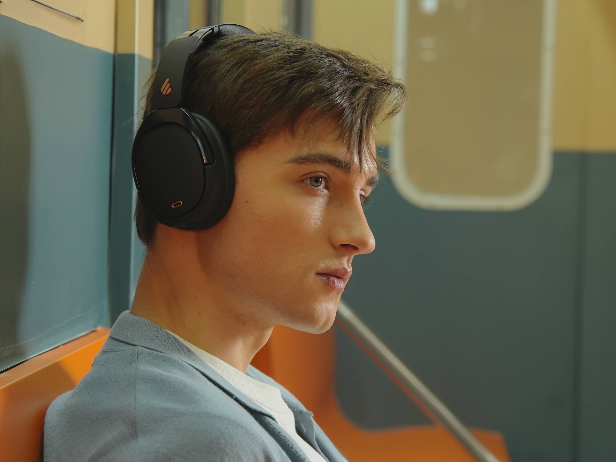 Alt View 2. Edifier - WH950NB Wireless Noise Cancelling Over-Ear Headphones - Black.