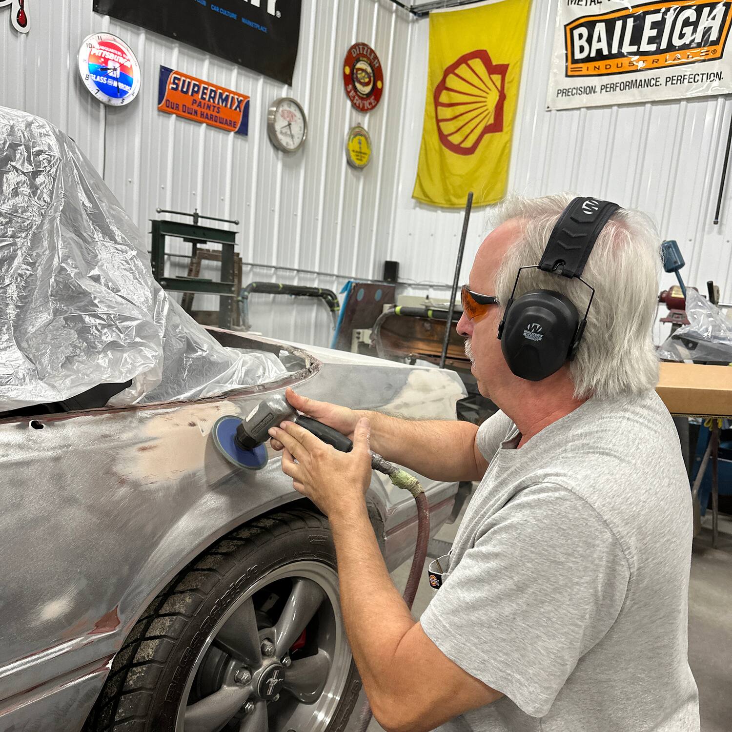 SUPERMIX  
OUR DUN PAINTS  
OUR DUN HARDWARE  

BAILEIGH  
INDUSTRIALS  
PRECISION PERFORMANCE. PERFECTION. PRECISION.