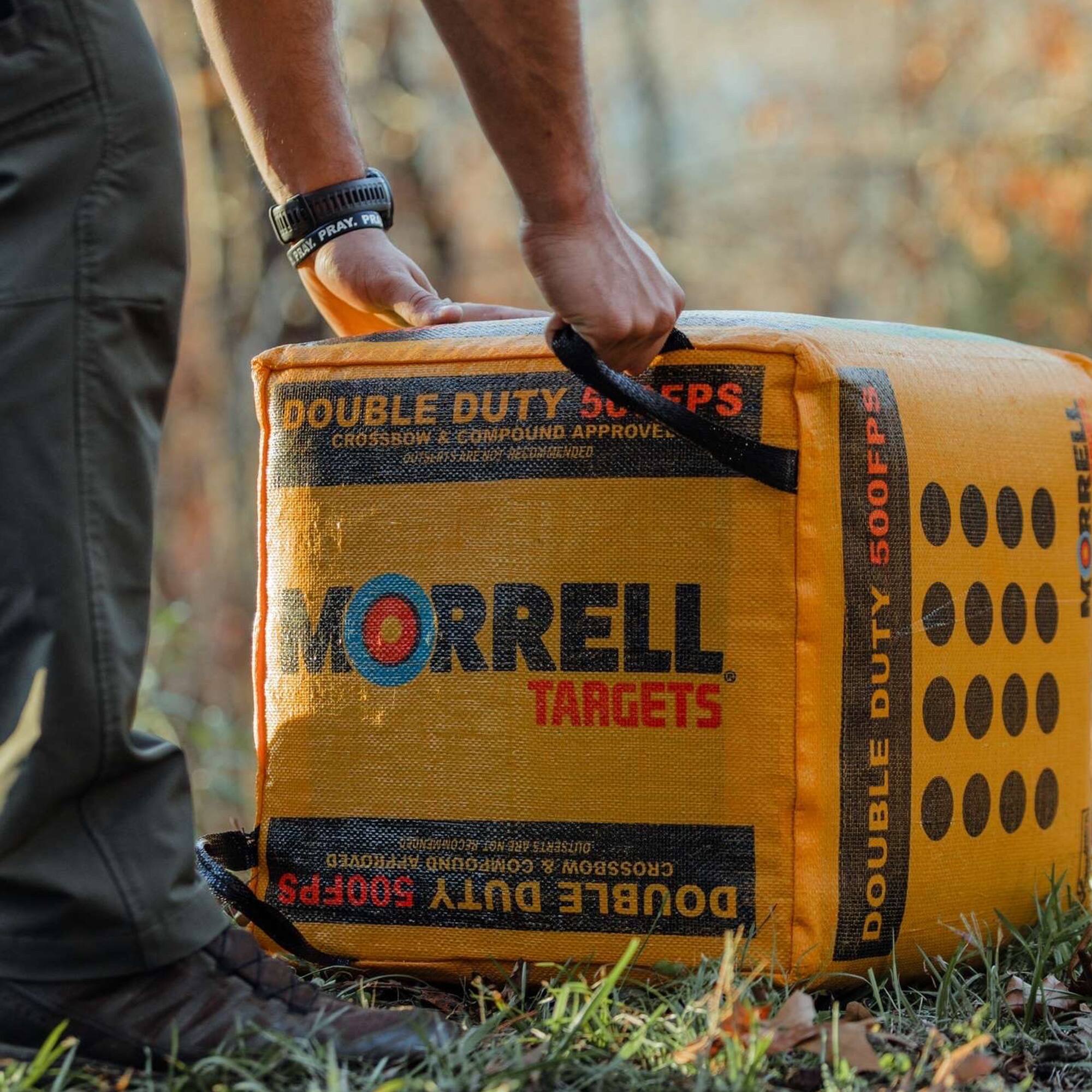 PE PRAY. PEAY DOUBLE DUTY 5 PS CROSSBOW & COMPOUND APPROVE ARO 52d RECOMMENDED Noto 02-22 500FPS MORRELL DUTY TARGETS 500FPS VEEROED 010039 NNOSWO3 DUTY ON-229 n1HaSinO & DOUBLE CROSSBOW DOUBLE MORRELL