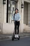 Segway - F30 Electric Kick Scooter w/ 18.6mi Max Operating Range & 15.5mph Max Speed - Gray