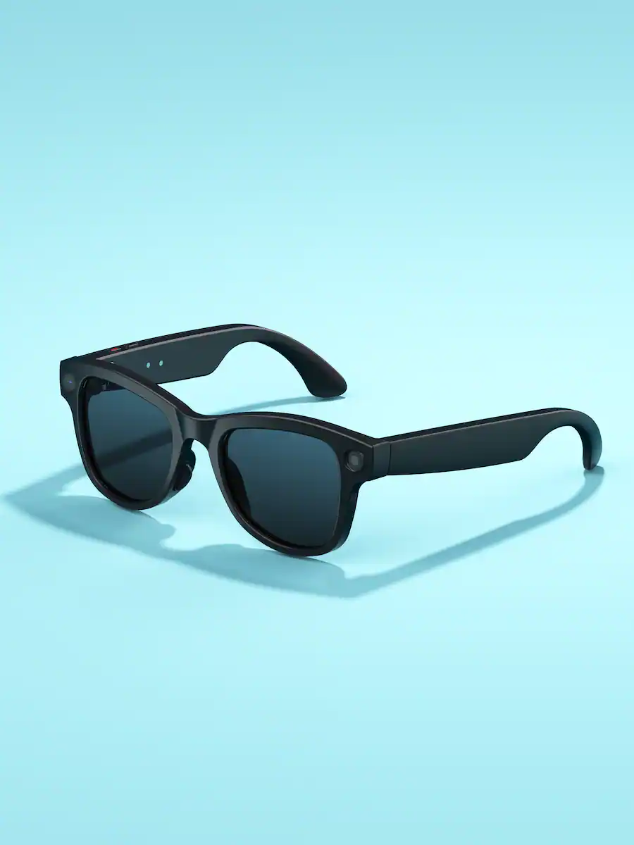 Loheer Smart Glasses with 8MP Camera, AI Voice & Translation, 3600mAh ...