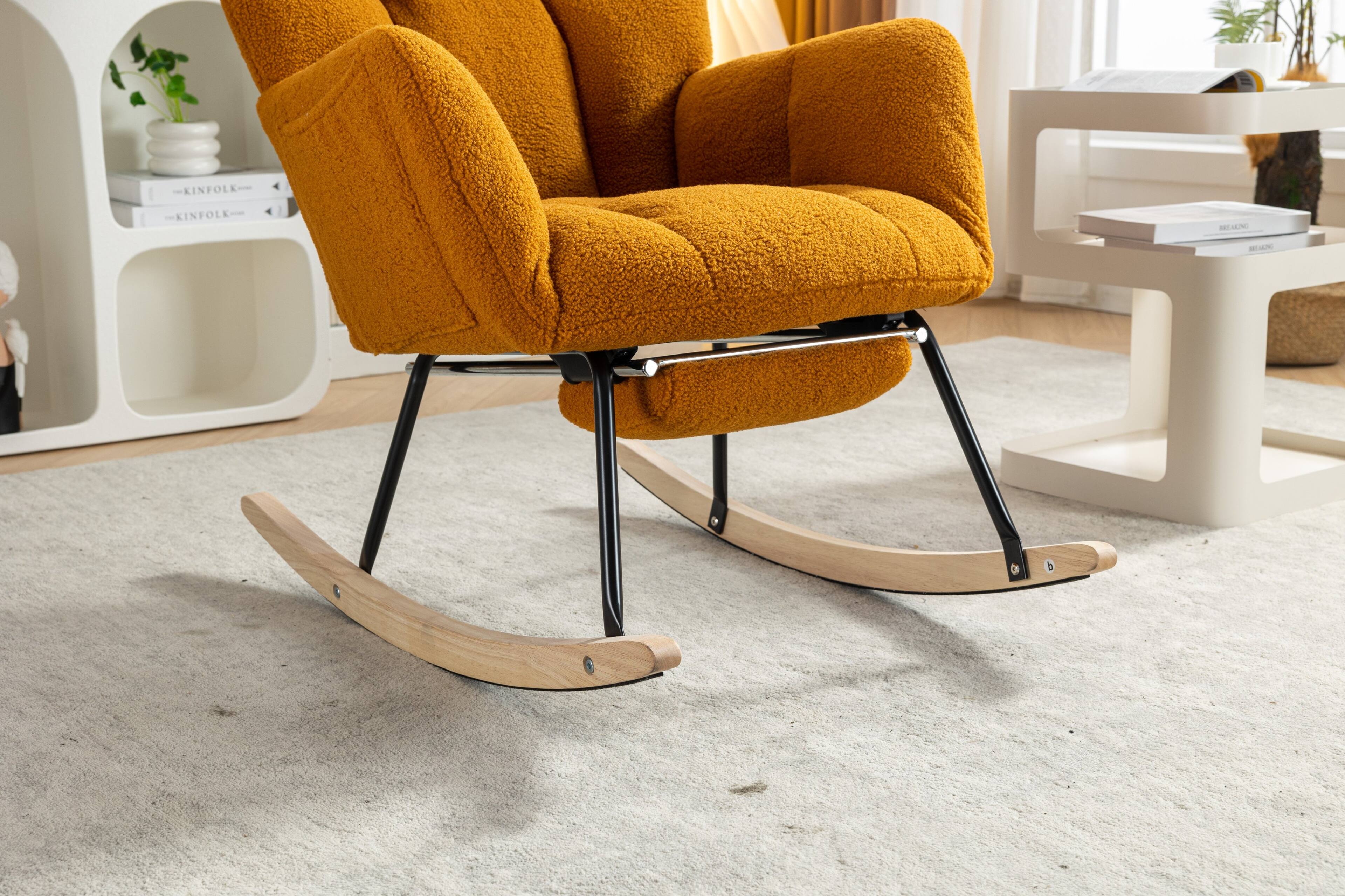 KINFOLK  
KINFOLK  
KINFOLK