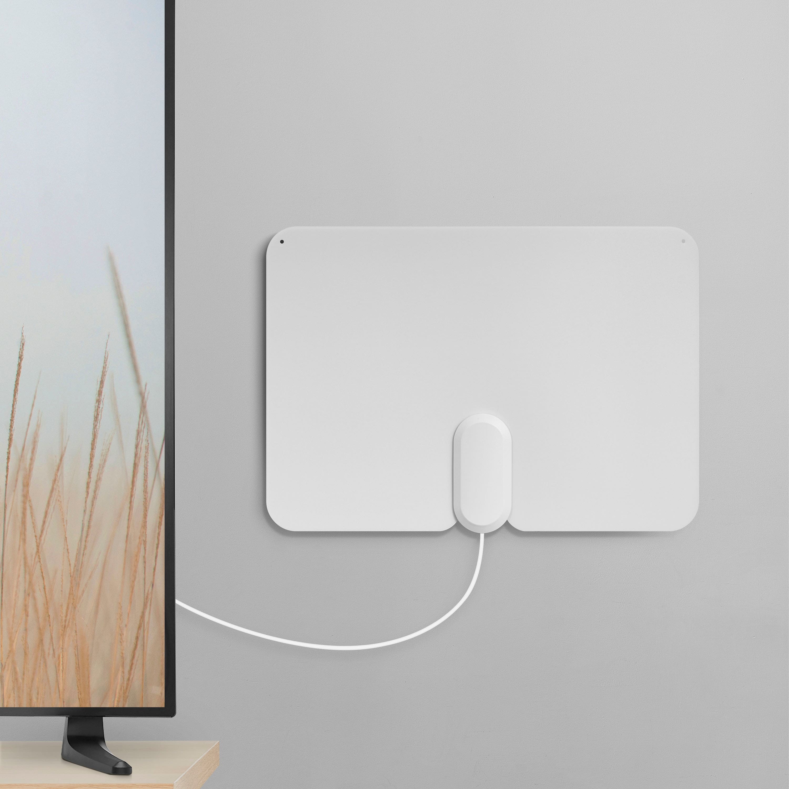 Alt View 3. Insignia™ - Amplified Ultra-Thin Indoor HDTV Antenna with 60-Mile Range - Black/White.