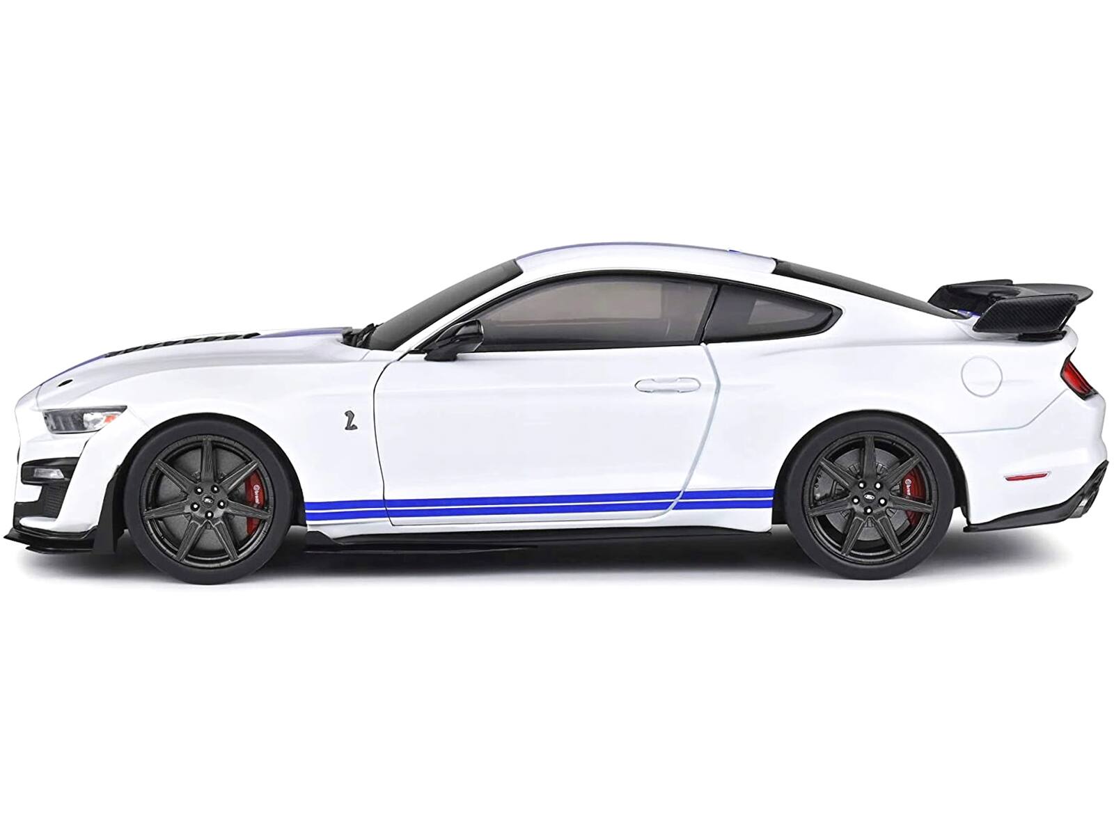 Left. Maisto - 2020 Ford Mustang Shelby GT500 White with Blue Stripes "Special Edition" 1/18 Diecast Model Car by Maisto - White with Blue.