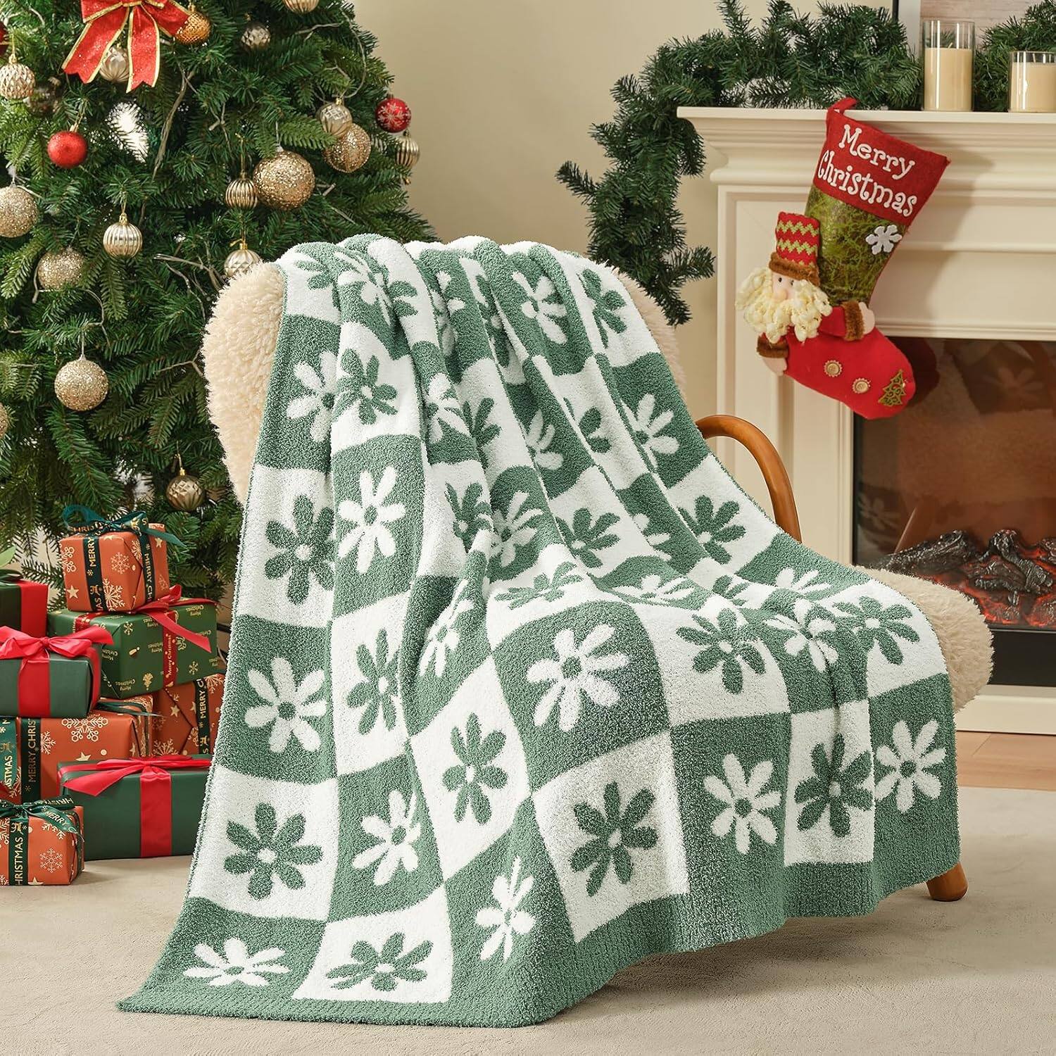 color:ChristmasGreenFlower+size:Throw(50"x60")