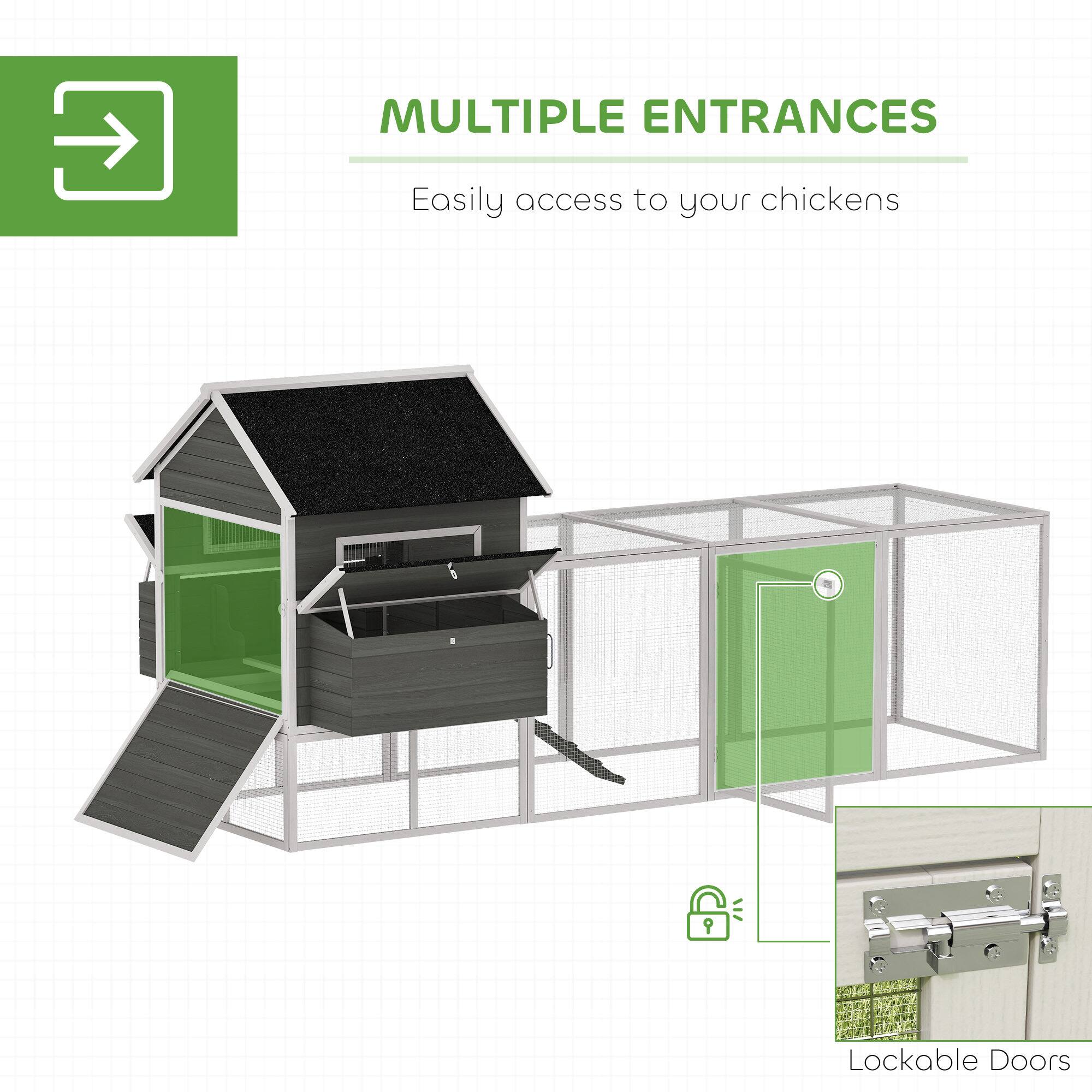 MULTIPLE ENTRANCES  
Easily access to your chickens  

Lockable Doors