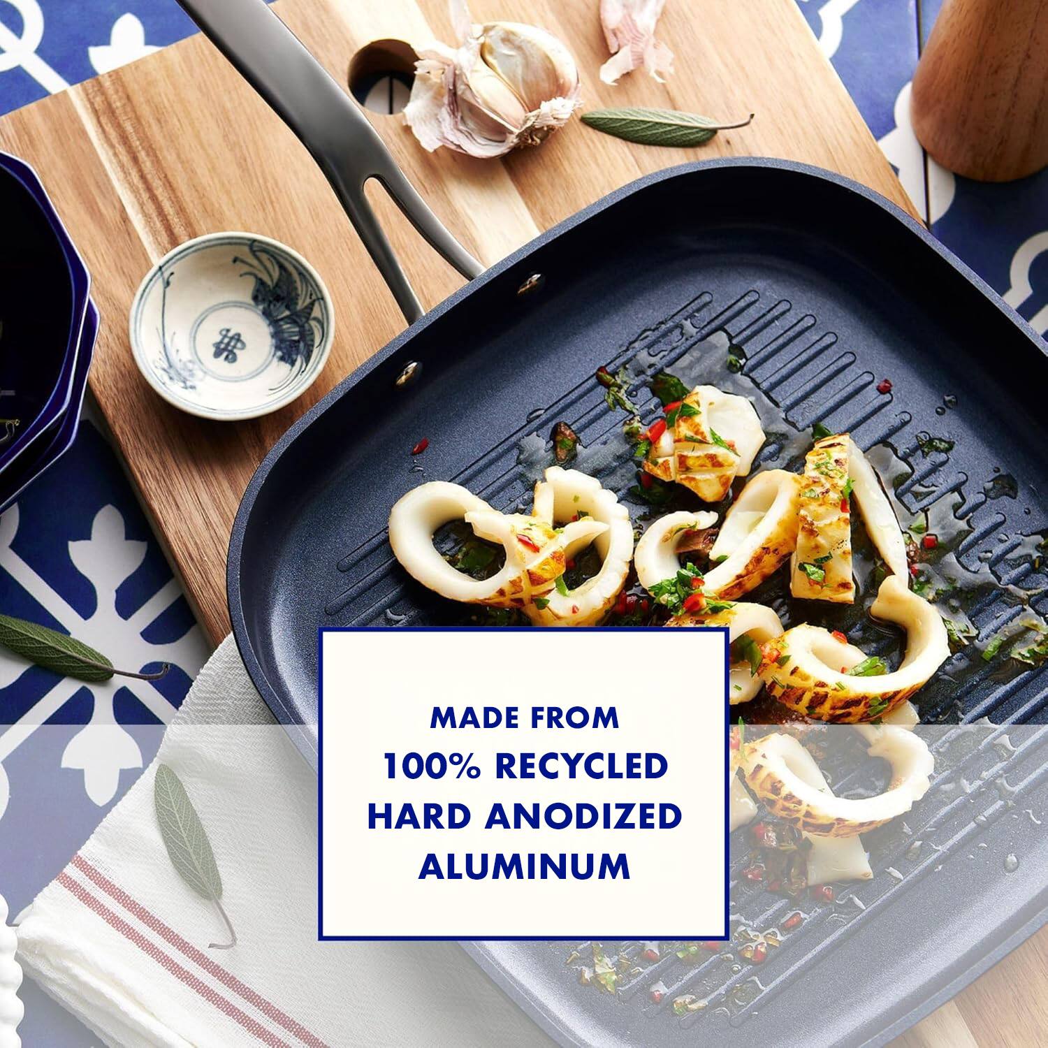 MADE FROM  
100% RECYCLED  
HARD ANODIZED  
ALUMINUM