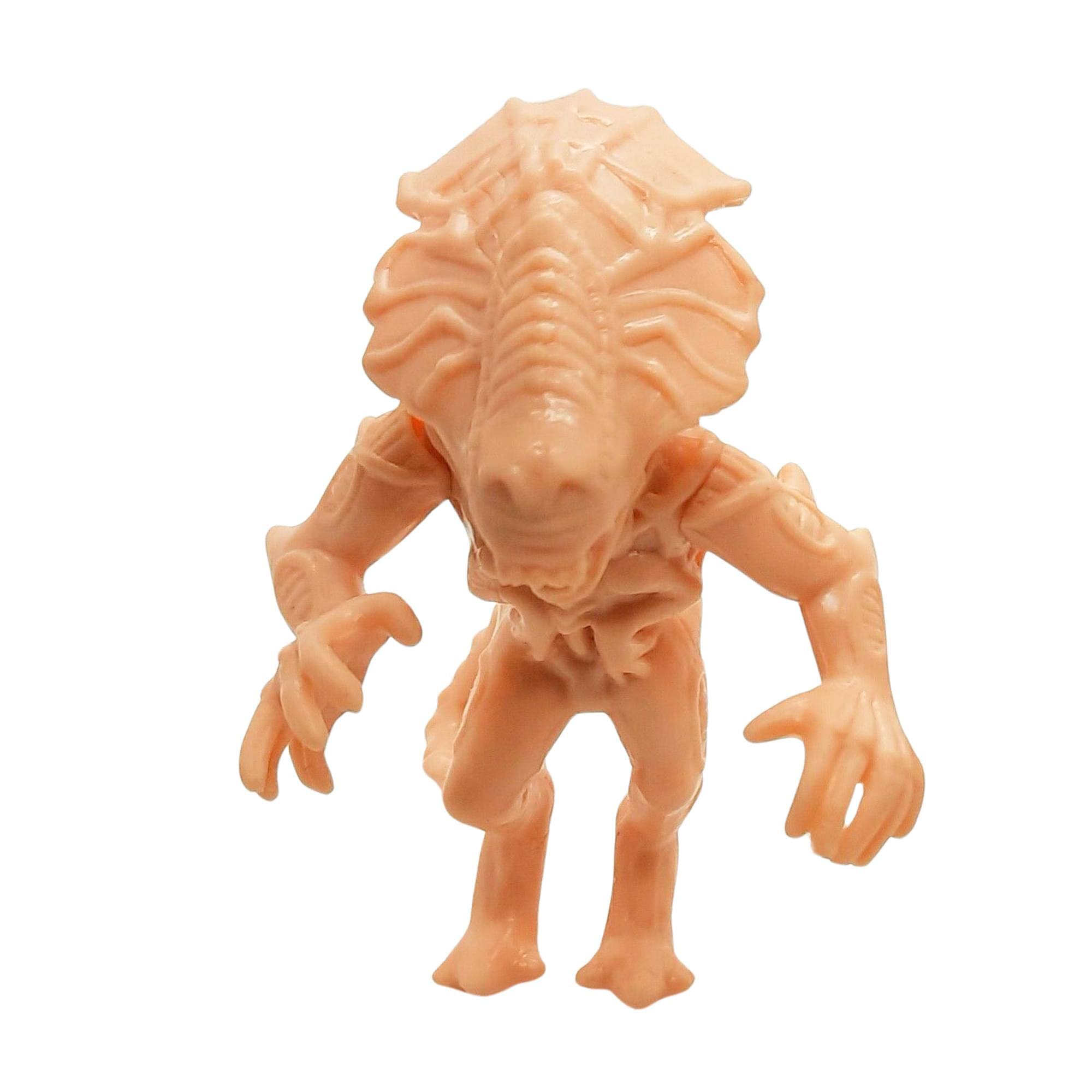 Alt View 1. Super7 - Aliens M.U.S.C.L.E. Mini-Figure Set | Pack E - White.