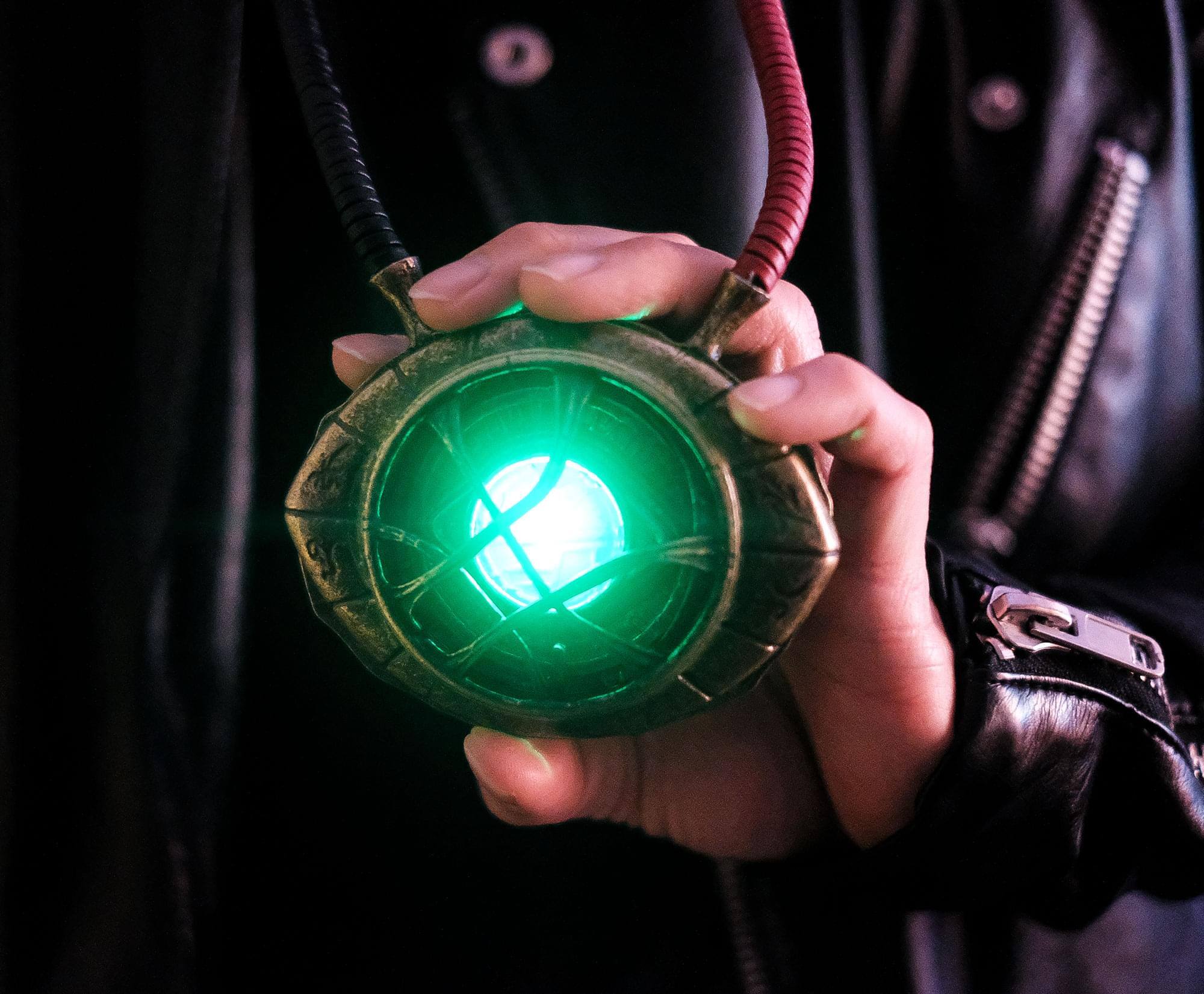 Alt View 1. SalesOne LLC - Marvel Doctor Strange Eye of Agamotto 1:1 Scale Light-Up Prop Replica Necklace - Gold.