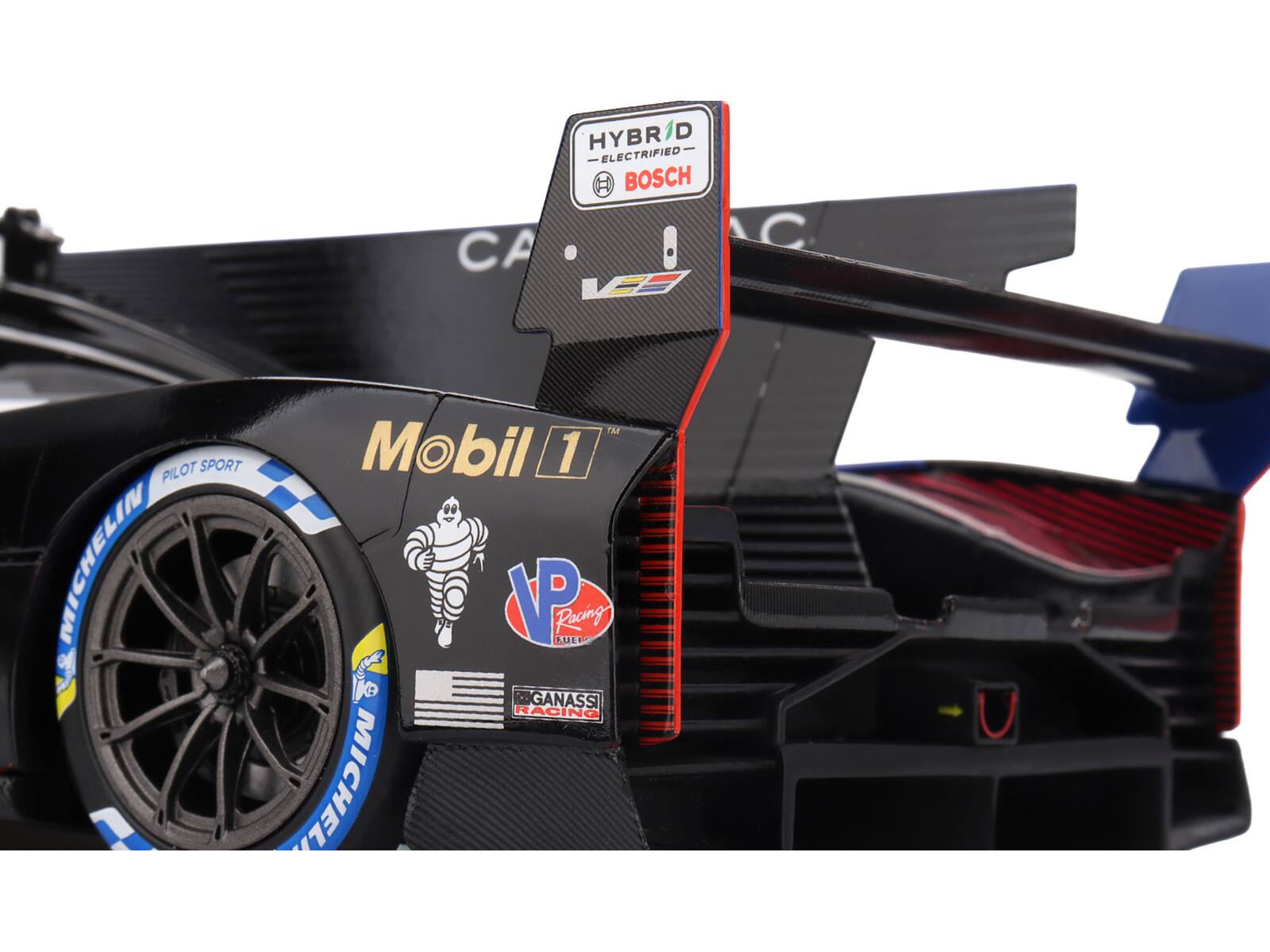HYBRID ELECTRIFIED  
BOSCH  

Mobil 1  

PILOT SPORT  
MICHELIN  

VP Racing Fuels  

GANASSI RACING  

MICHELIN