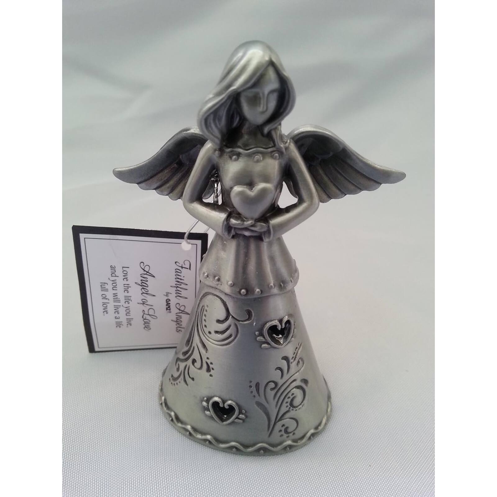 Faithful Angel of Love

Love the life you live, and you will live a life full of love.

Angel of Love