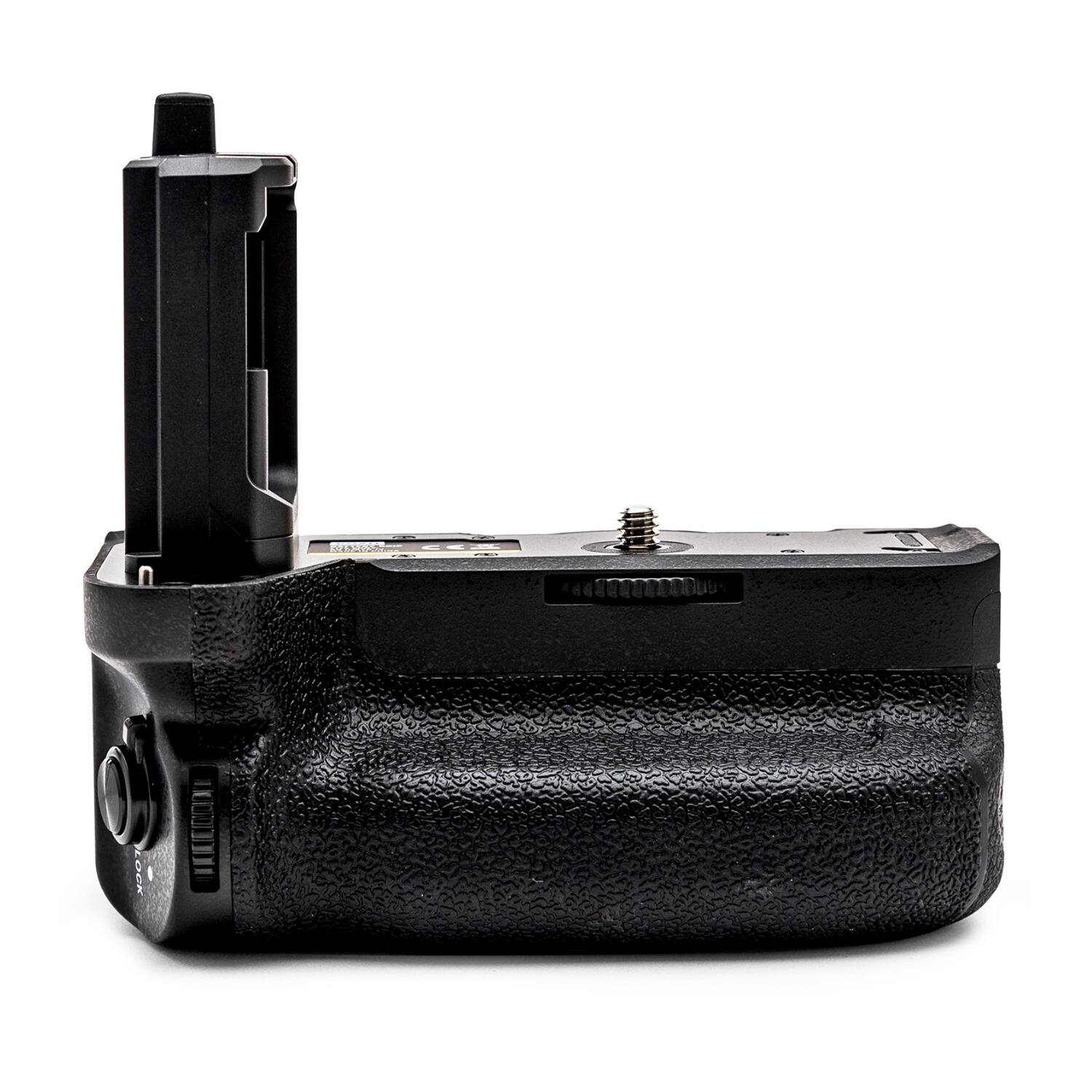 Back. Koah - Koah Pro Vertical Battery Grip for Sony Alpha a9 Mark II and a7R Mark IV.