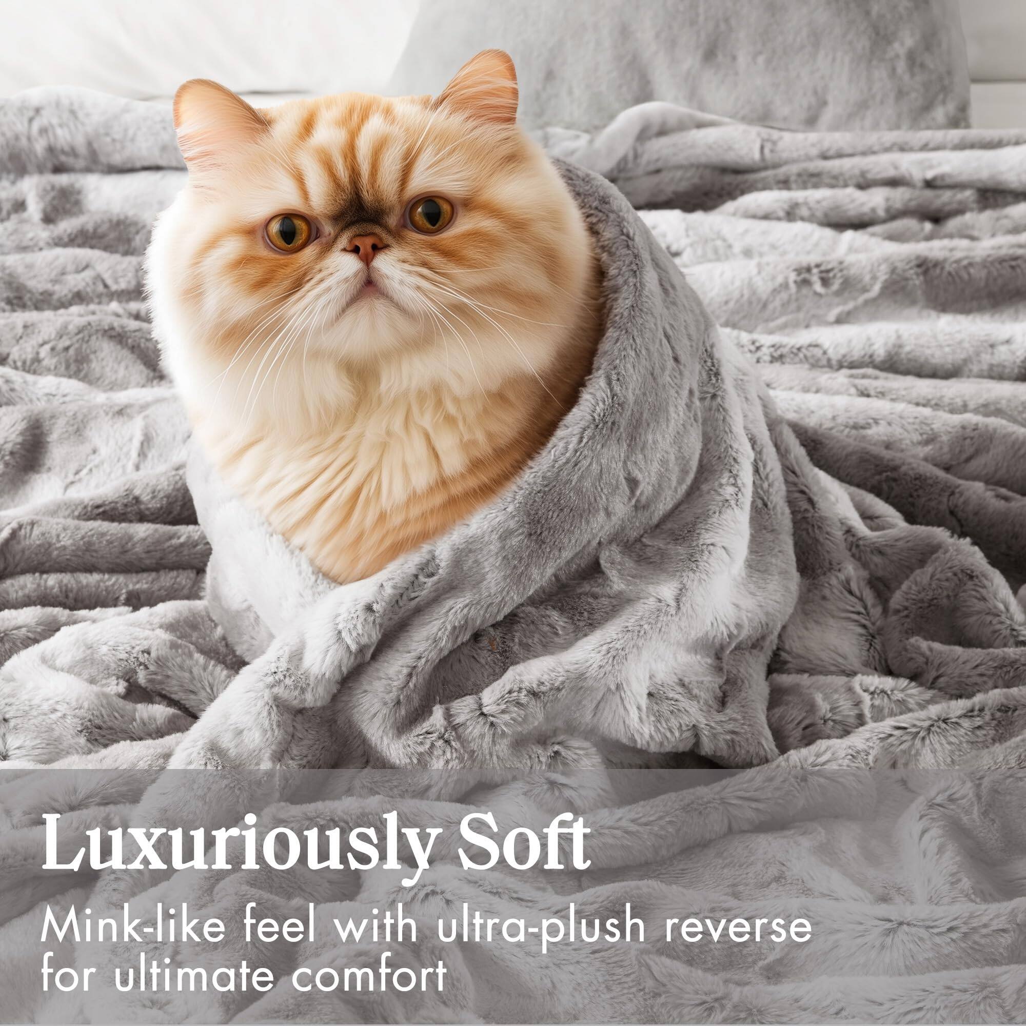 Luxuriously Soft  
Mink-like feel with ultra-plush reverse for ultimate comfort