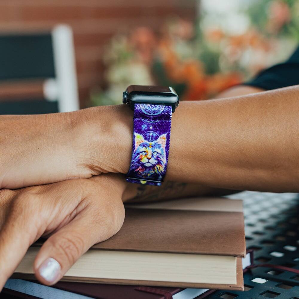 Alt View 4. ZOX - Enlightened Cat NFC Smartwatch Band, 22mm - Purple.