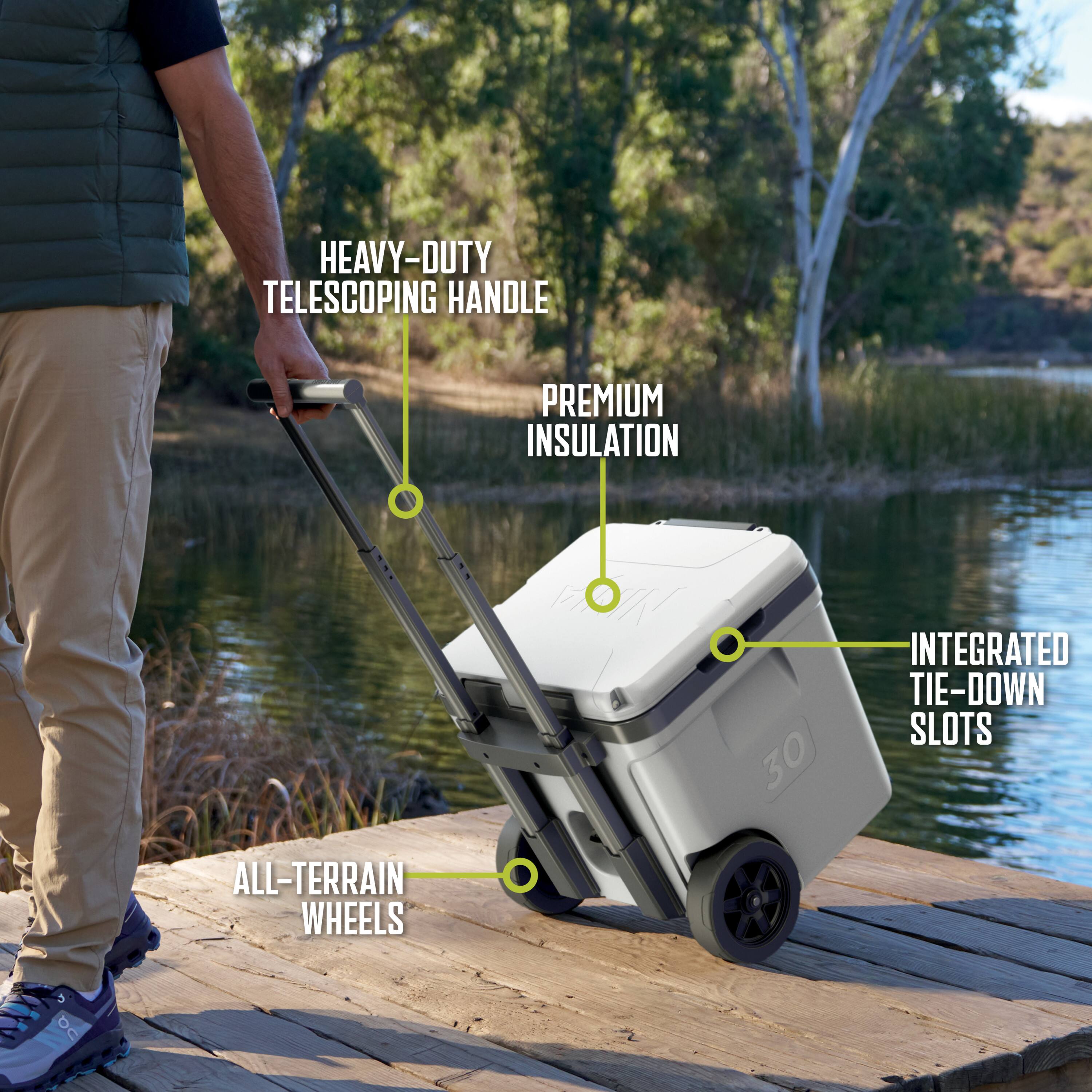 HEAVY-DUTY TELESCOPING HANDLE  
PREMIUM INSULATION  
30  
INTEGRATED TIE-DOWN SLOTS  
ALL-TERRAIN WHEELS