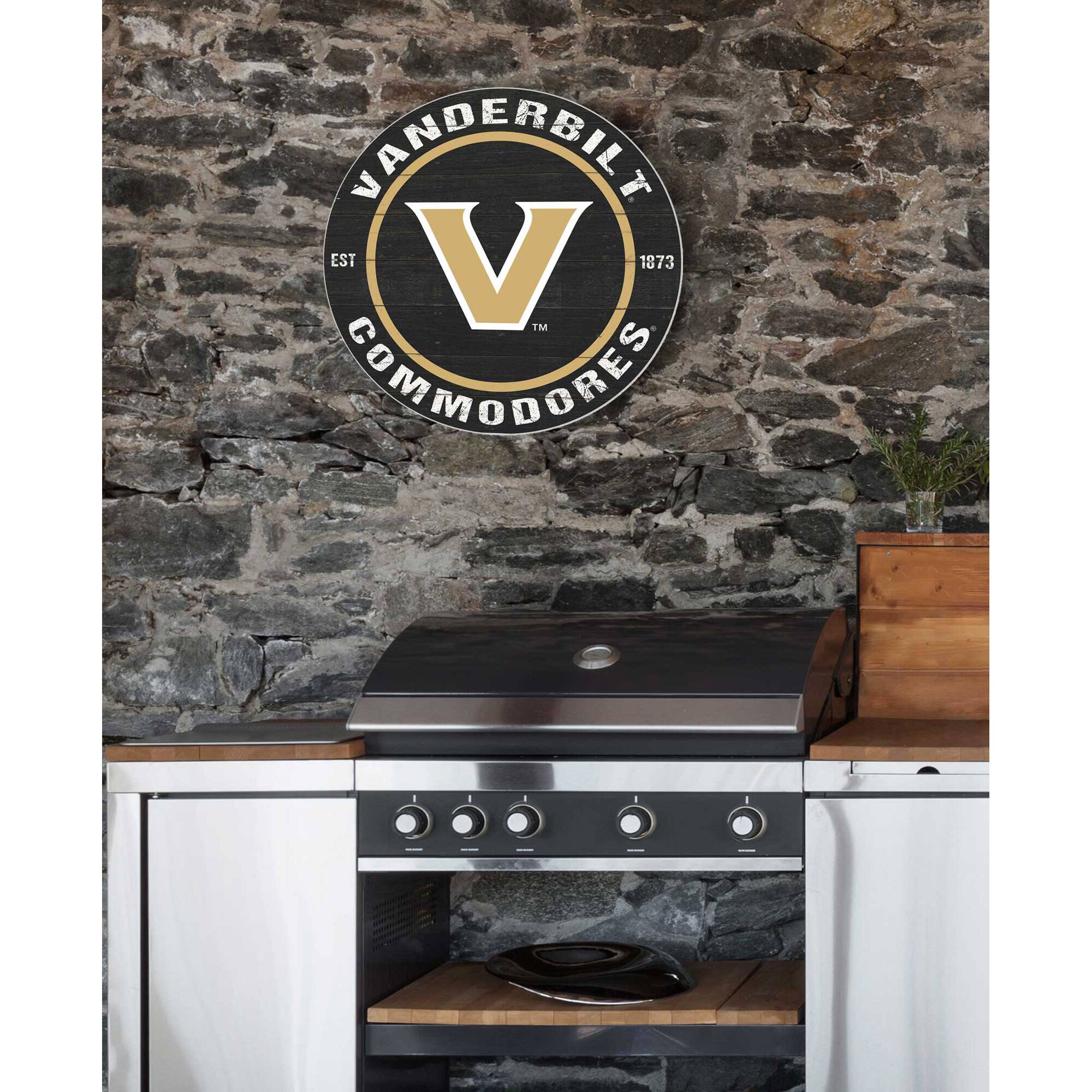 VANDERBILT  
EST 1873  
COMMODORES