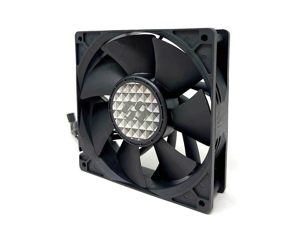 Angle. Bluegears - b-Blaster 140x38 2 ball PWM Version 1200 to 5200RPM with 308 CFM, UL, CE, FCC, RoHS, Reach Certified - Black.