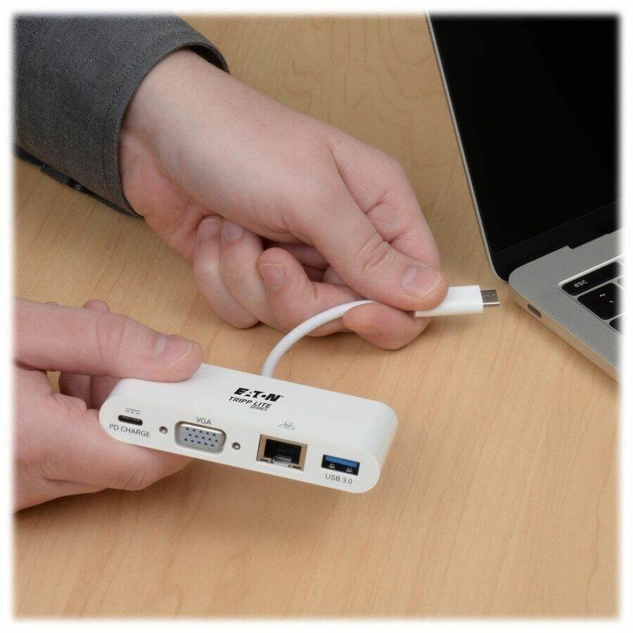 E-TN  
TRIPP LITE  
PD CHARGE  
VGA  
USB 3.0