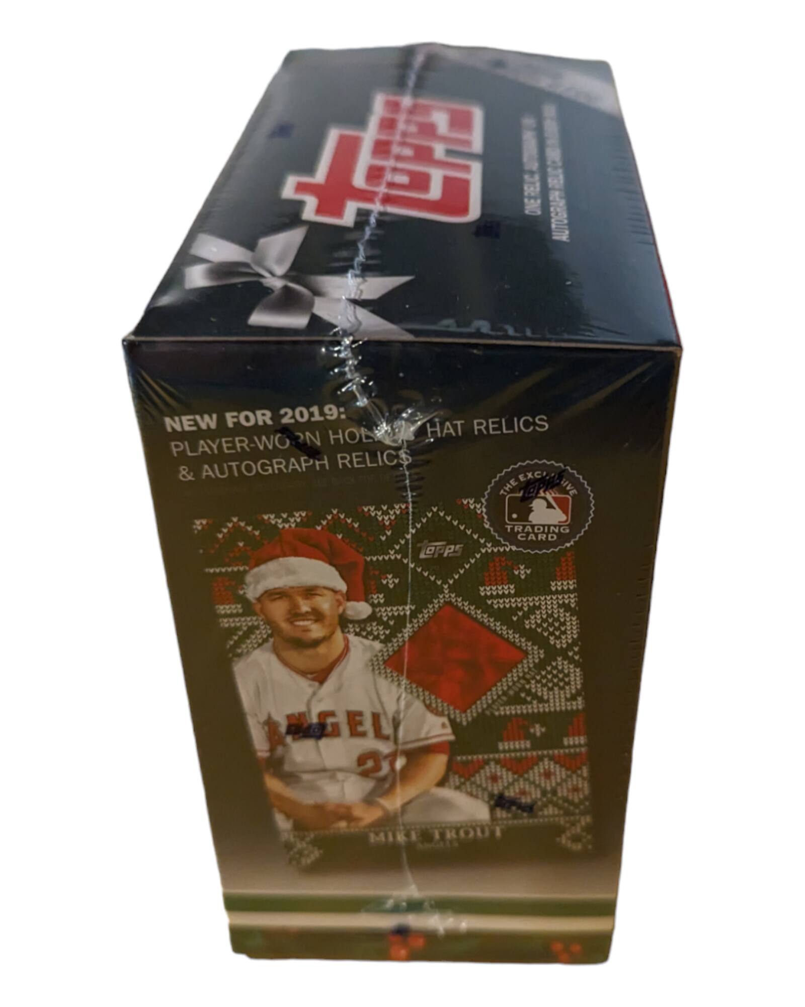 NEW FOR 2019:  
PLAYER-WORN HOLIDAY HAT RELICS & AUTOGRAPH RELICS  
EXCLUSIVE TO THE EXCLUSIVE TRADING CARD GEL 2000  
MIKE TROUT