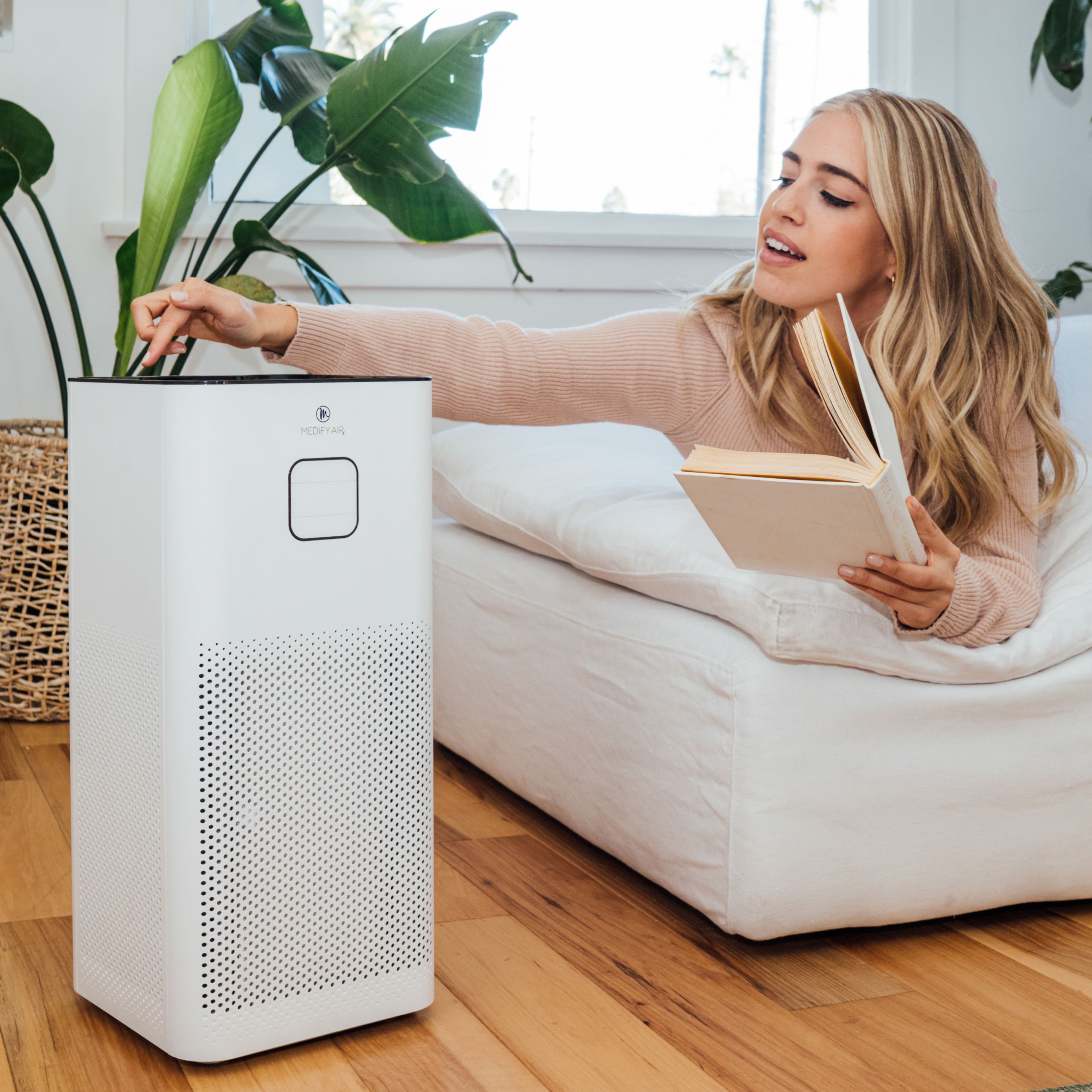 Alt View 12. Medify Air - Medify MA-50 1320 Sq. Ft. Portable Air Purifier with True HEPA H13 Filter - White.