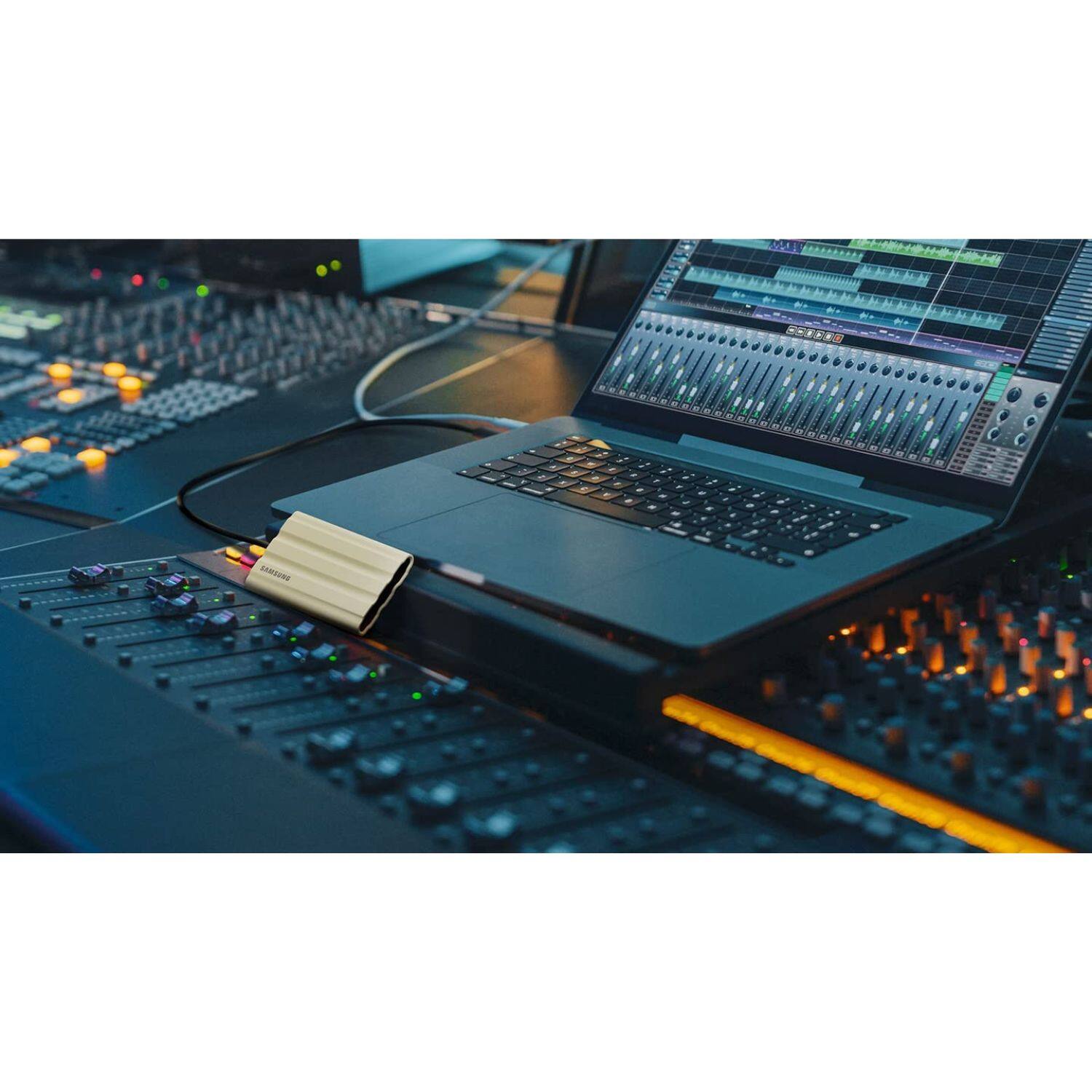 Alt View 6. Samsung - T7 Shield 4TB External USB 3.2 Gen 2 Rugged SSD IP65 Water Resistant - MU-PE4T0S (2-Pack Bundle) - Black.