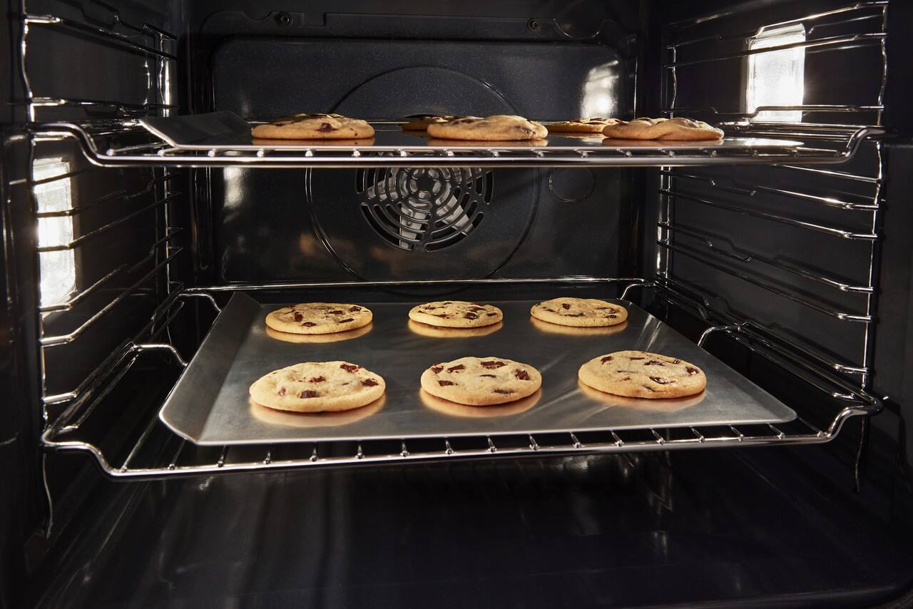 Alt View 7. Whirlpool - 24 in. Built-In Double Electric Convection Wall Oven with WiFi - White.