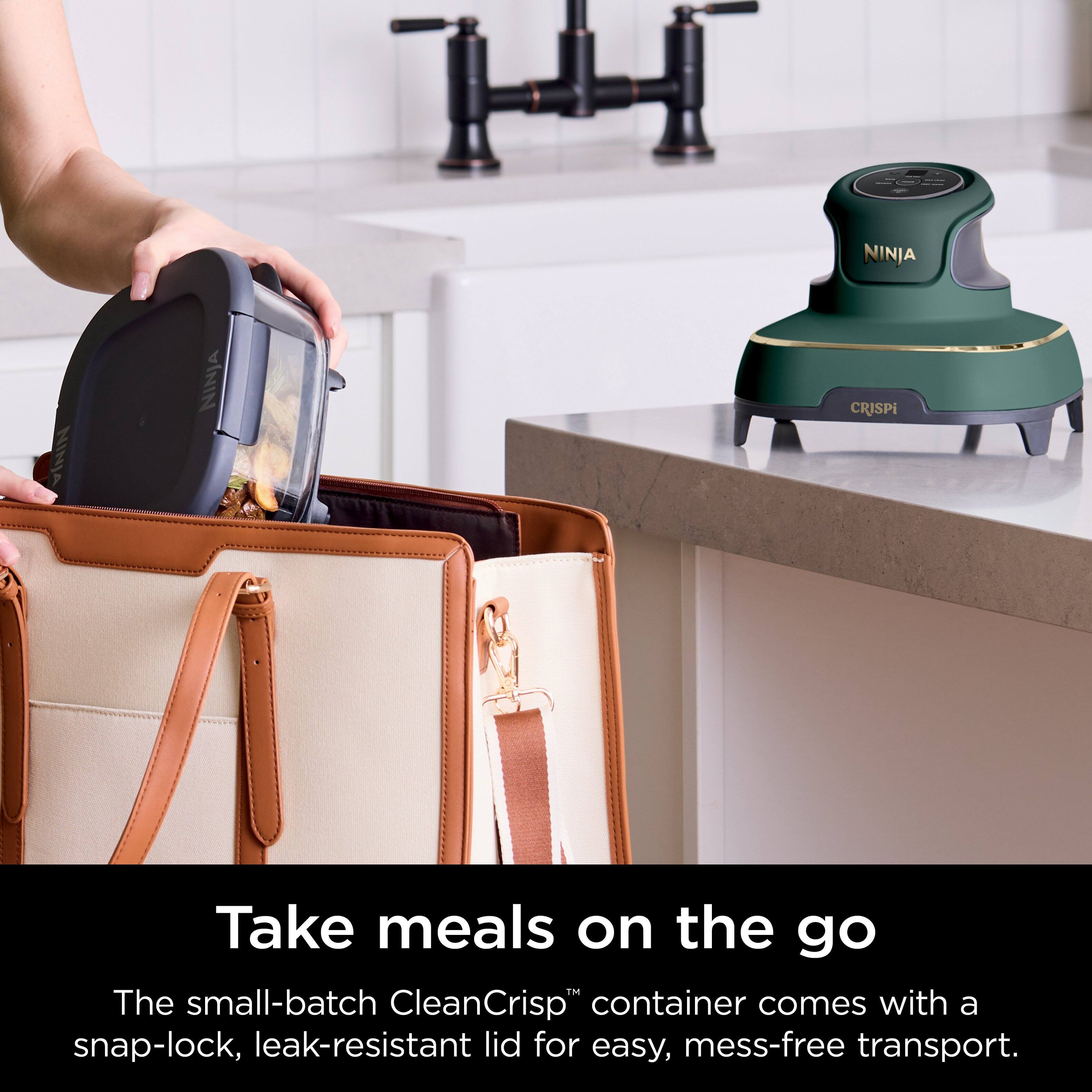 Take meals on the go

The small-batch CleanCrisp™ container comes with a snap-lock, leak-resistant lid for easy, mess-free transport.